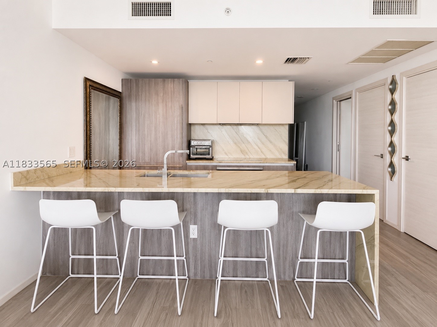 801 S Miami Ave #4204, Miami FL 33130