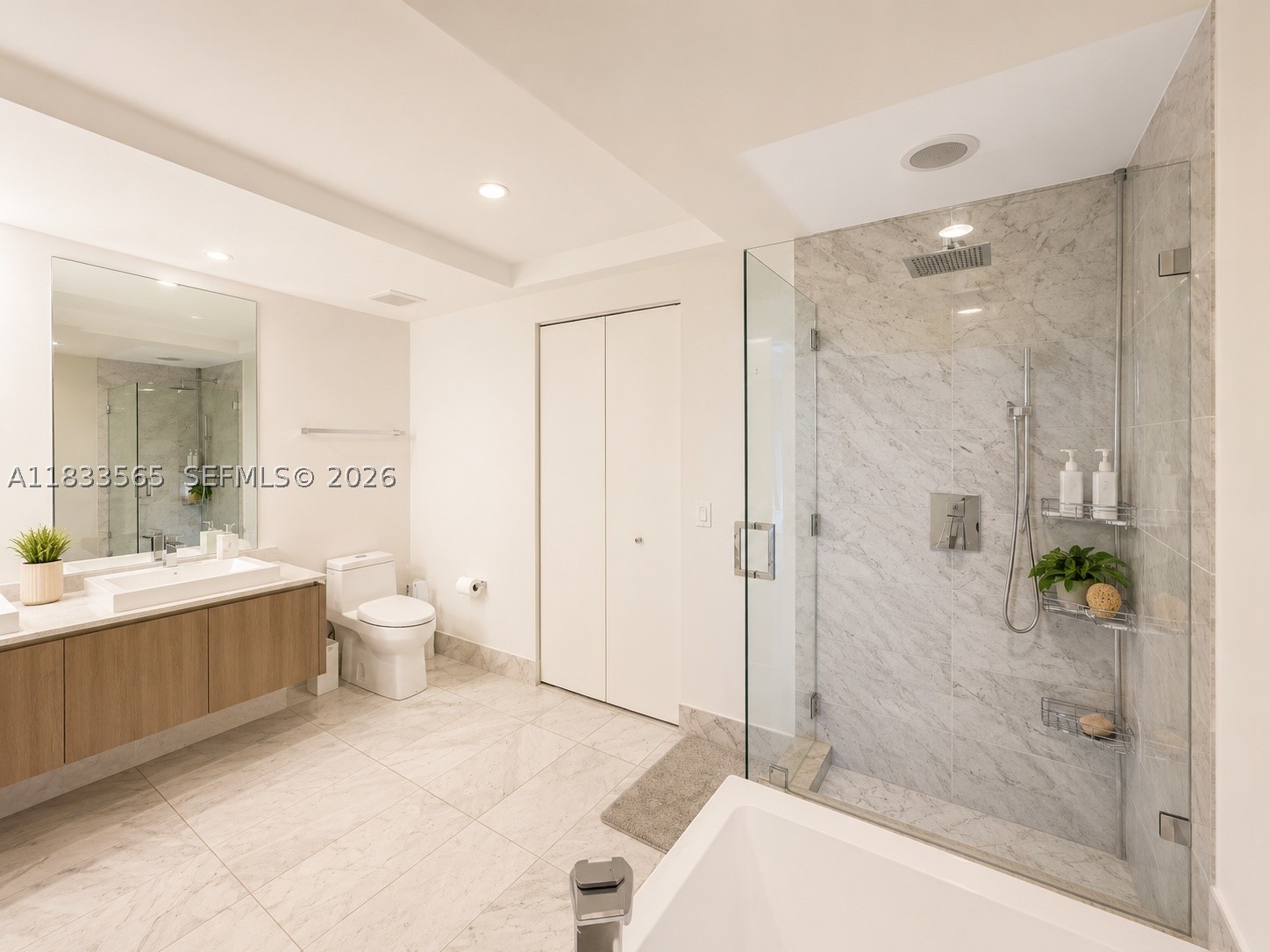 801 S Miami Ave #4204, Miami FL 33130