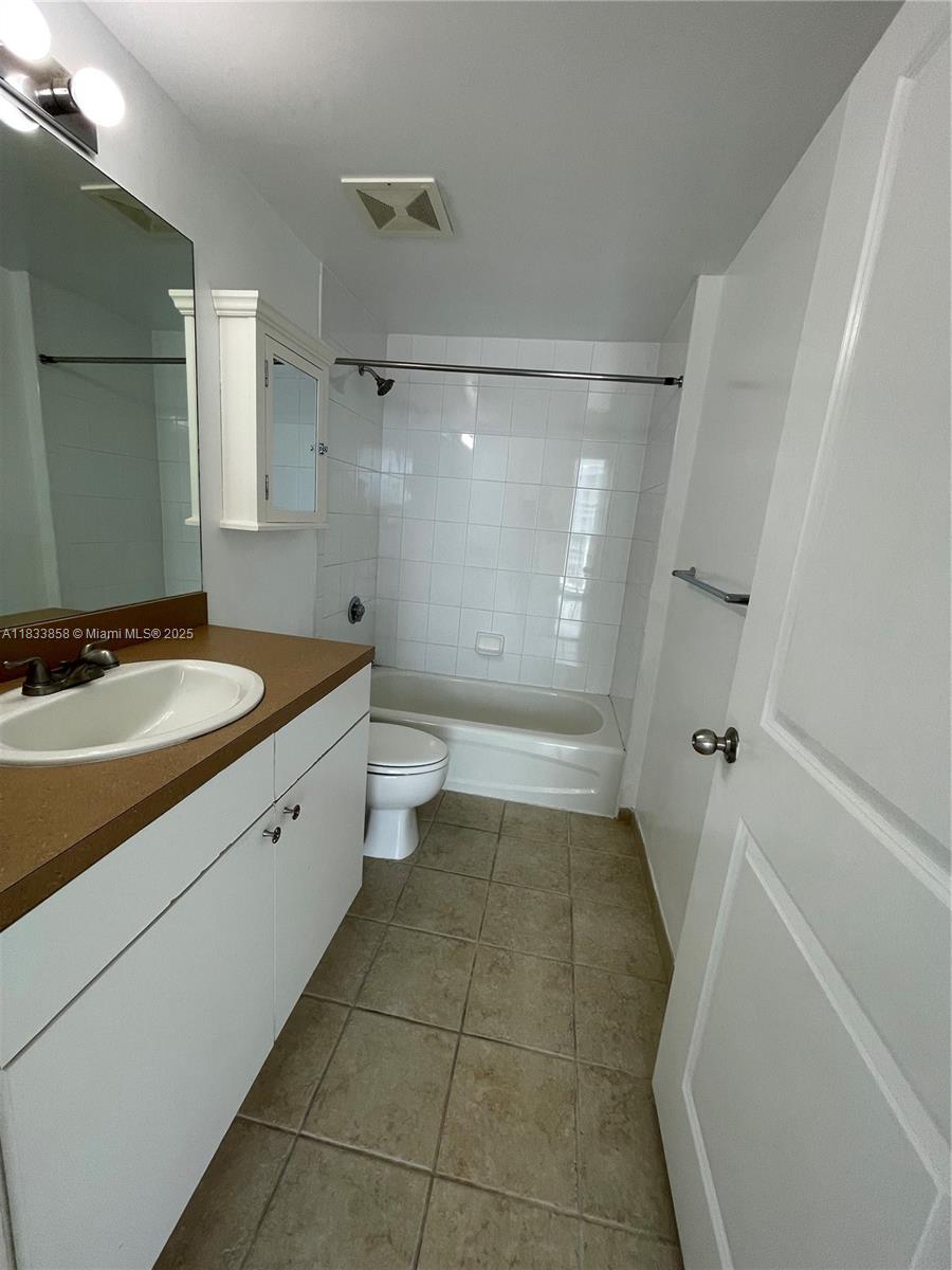 1250 S Miami Ave #1209, Miami FL 33130