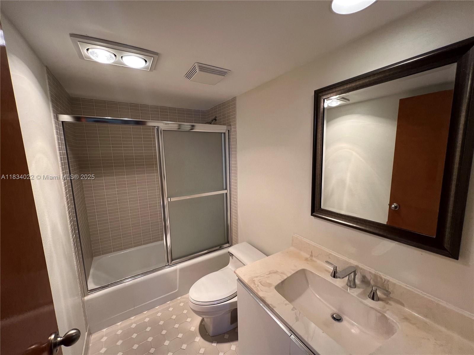 520 Brickell Key Dr #A1519, Miami FL 33131