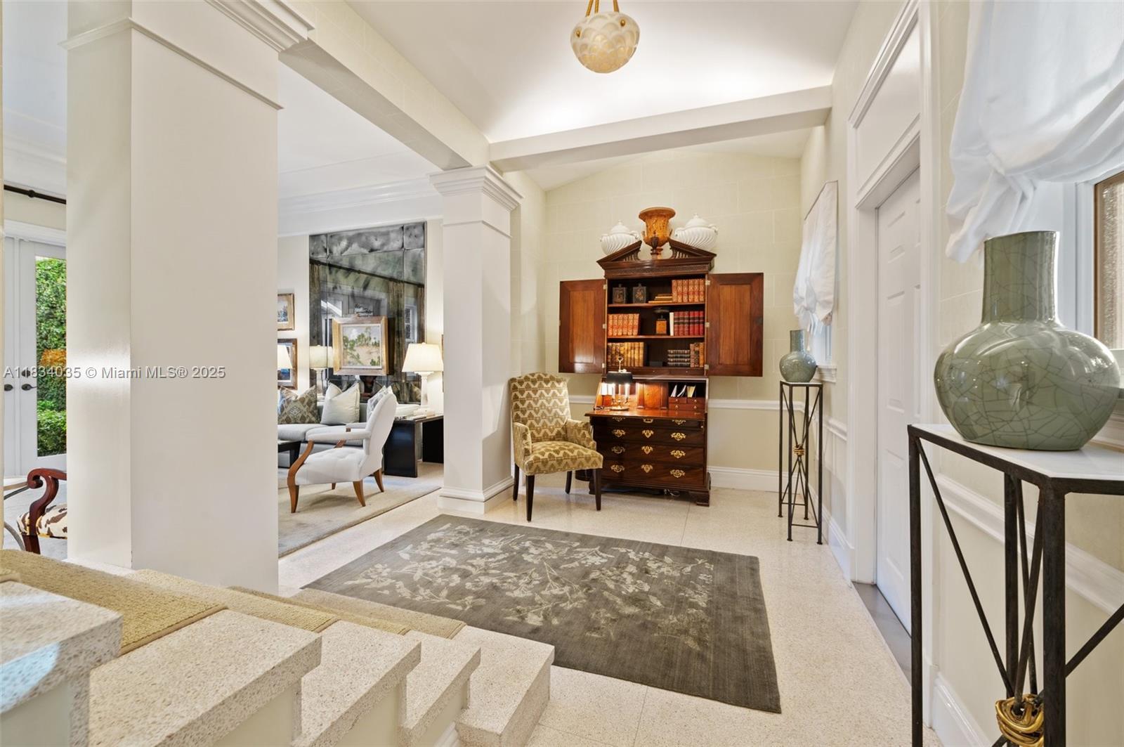 568 Loretto Ave #11, Coral Gables FL 33146