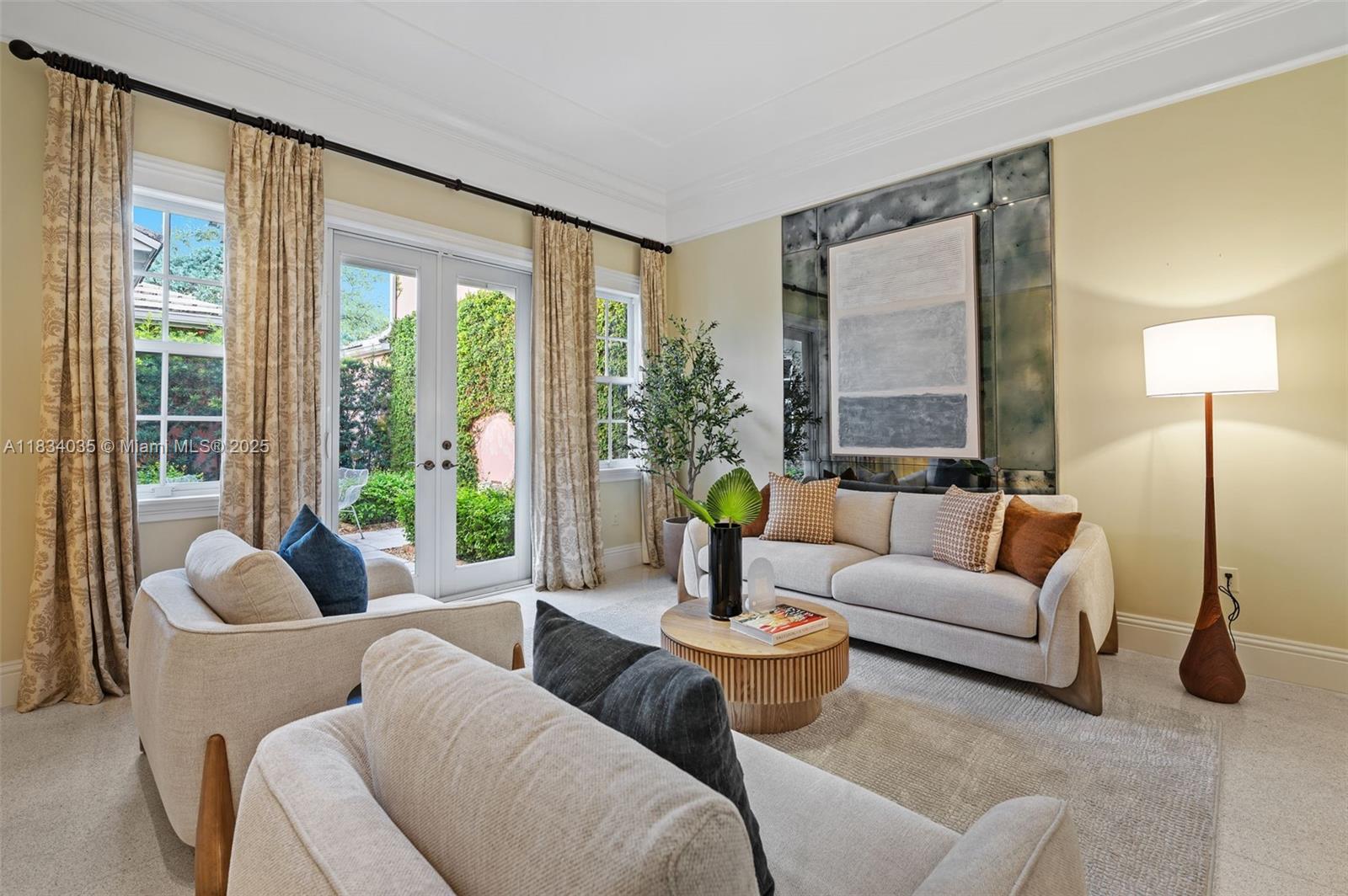 568 Loretto Ave #11, Coral Gables FL 33146