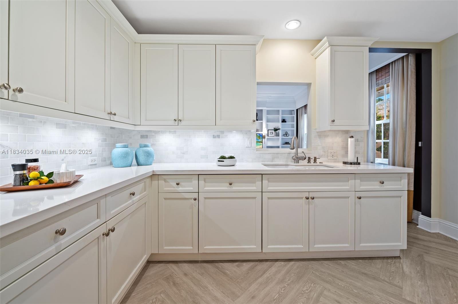 568 Loretto Ave #11, Coral Gables FL 33146