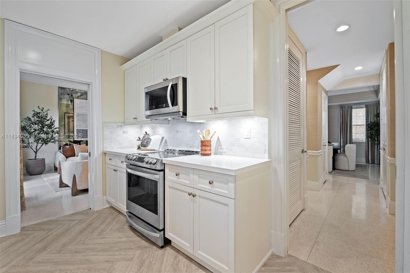 568 Loretto Ave #11, Coral Gables FL 33146