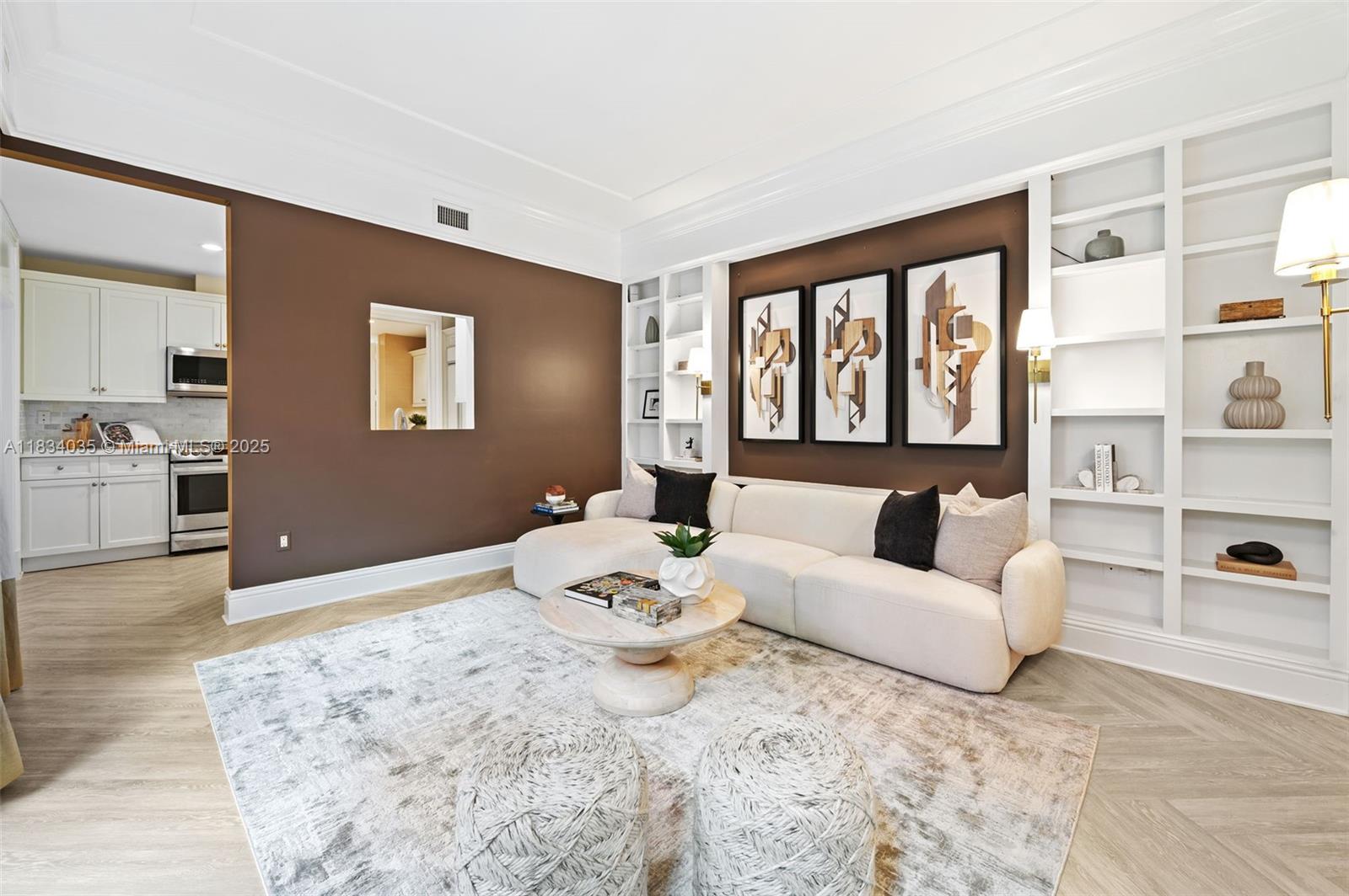 568 Loretto Ave #11, Coral Gables FL 33146