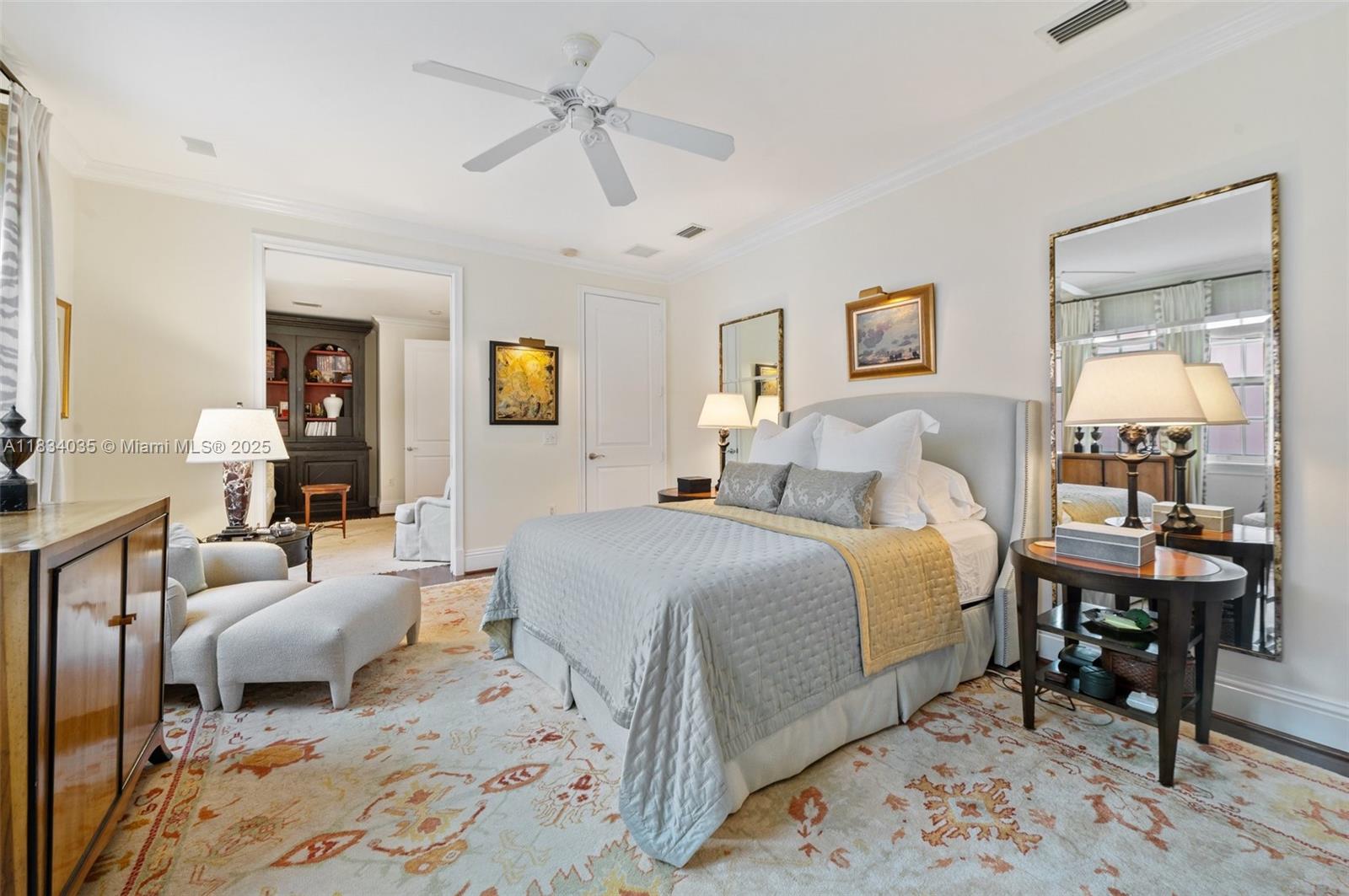 568 Loretto Ave #11, Coral Gables FL 33146