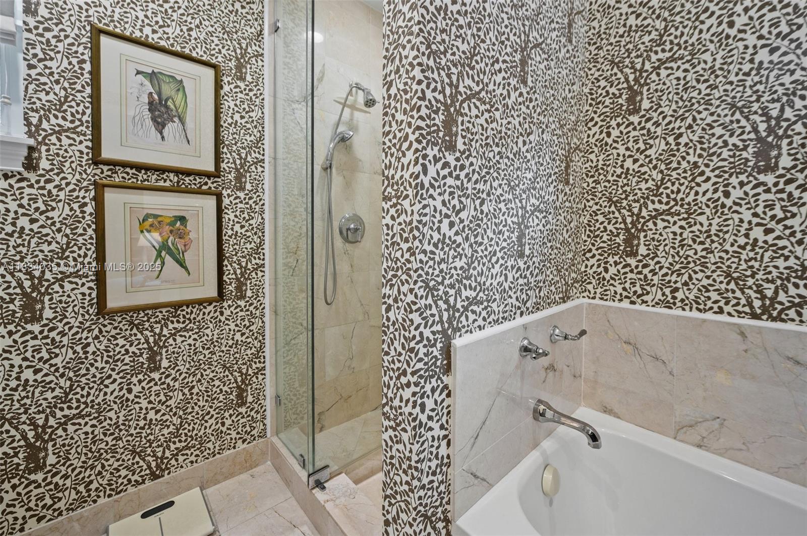 568 Loretto Ave #11, Coral Gables FL 33146