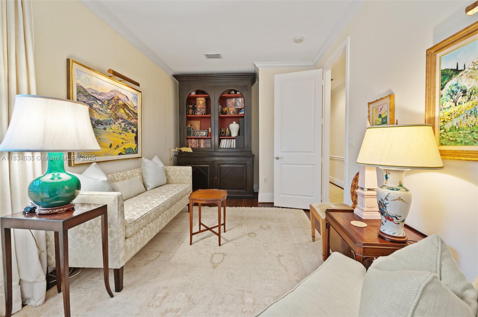 568 Loretto Ave #11, Coral Gables FL 33146
