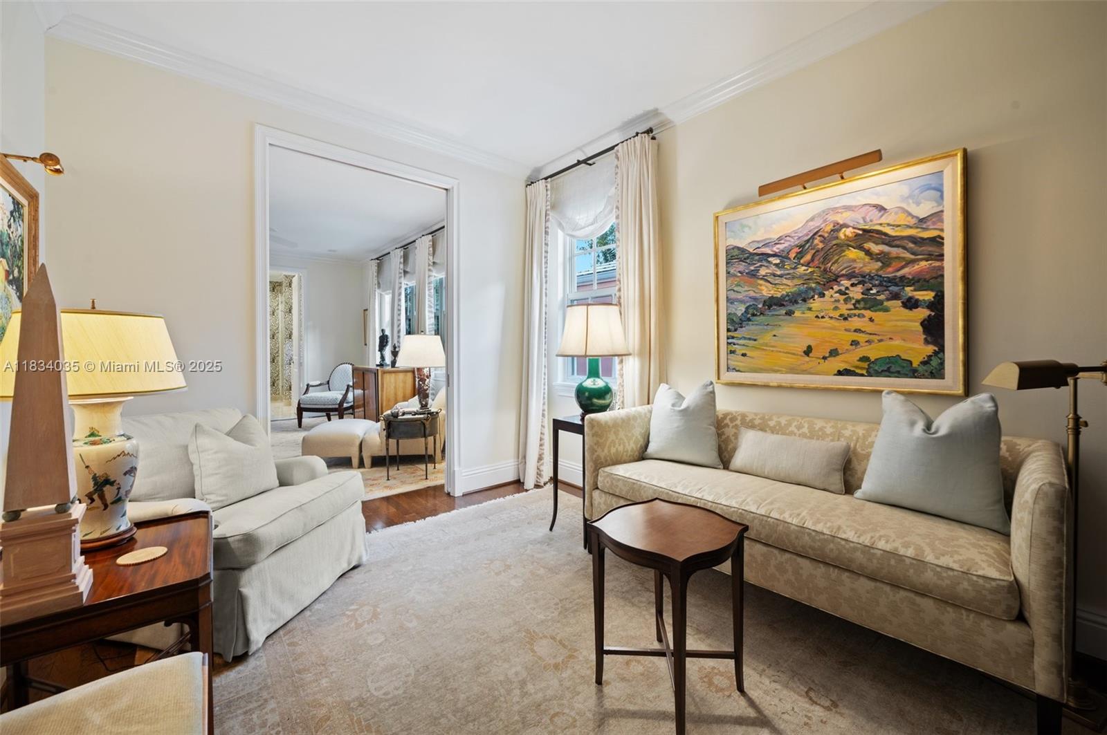 568 Loretto Ave #11, Coral Gables FL 33146