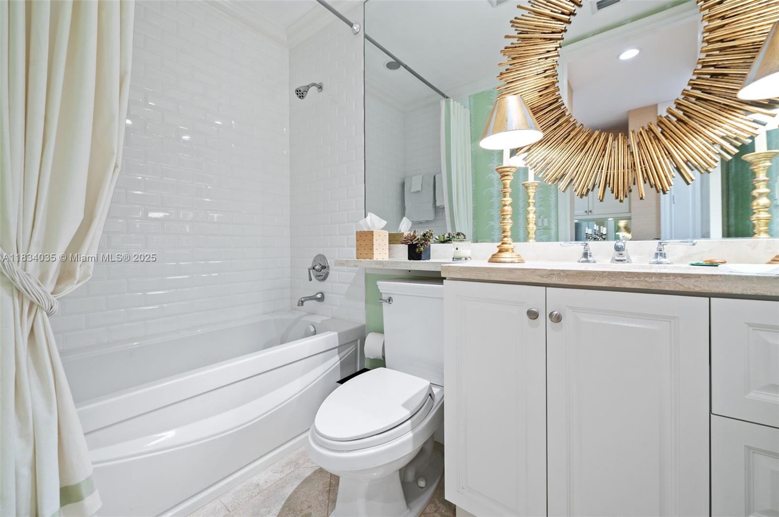 568 Loretto Ave #11, Coral Gables FL 33146