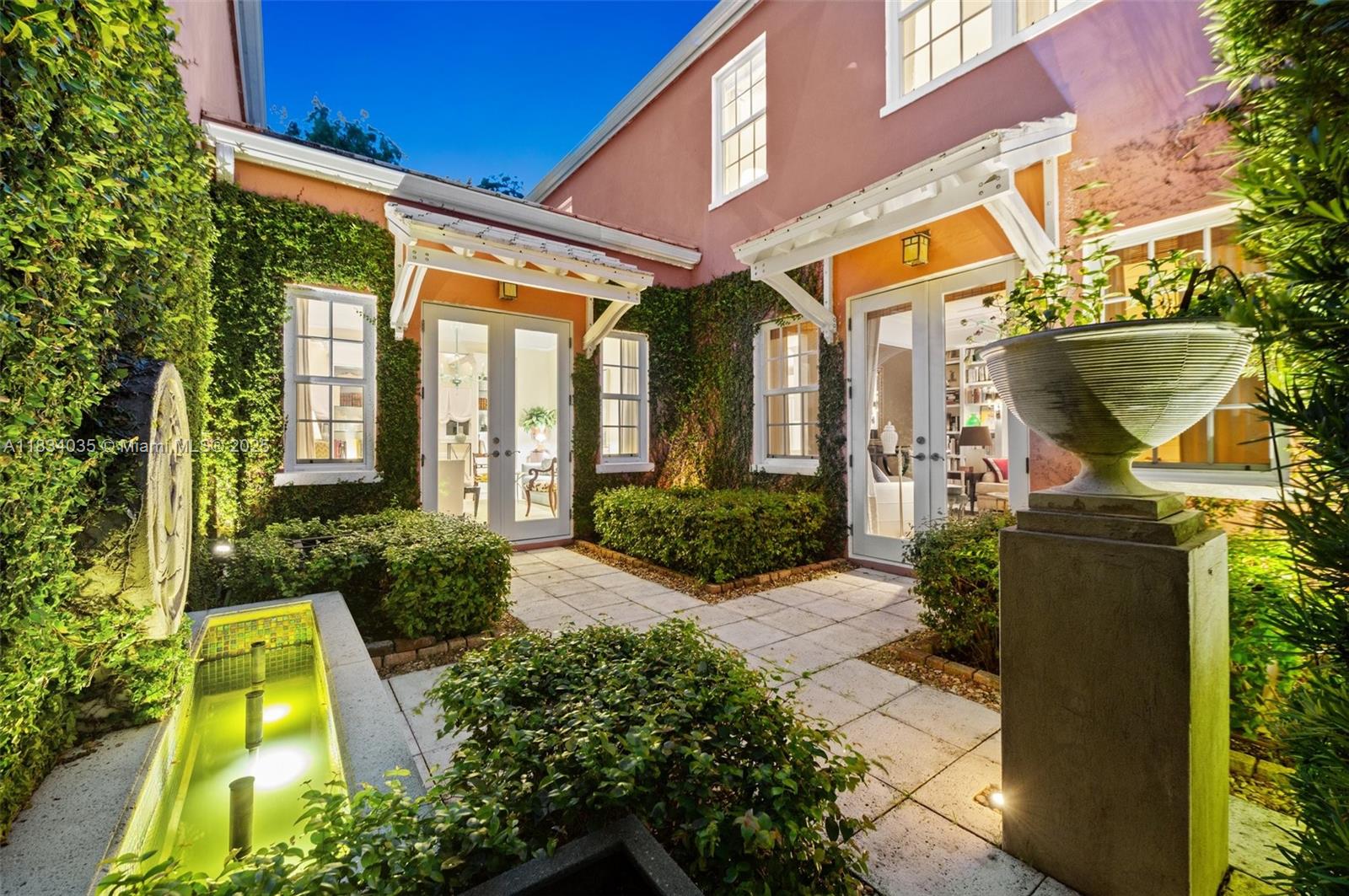 568 Loretto Ave #11, Coral Gables FL 33146