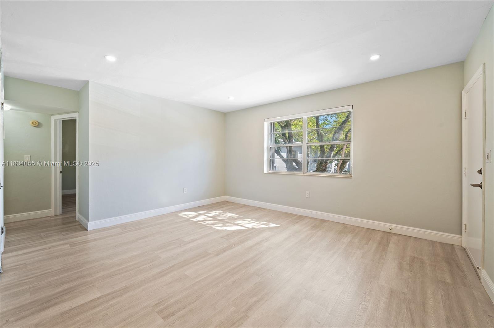 7865 SW 57th Ave #48D, South Miami FL 33143