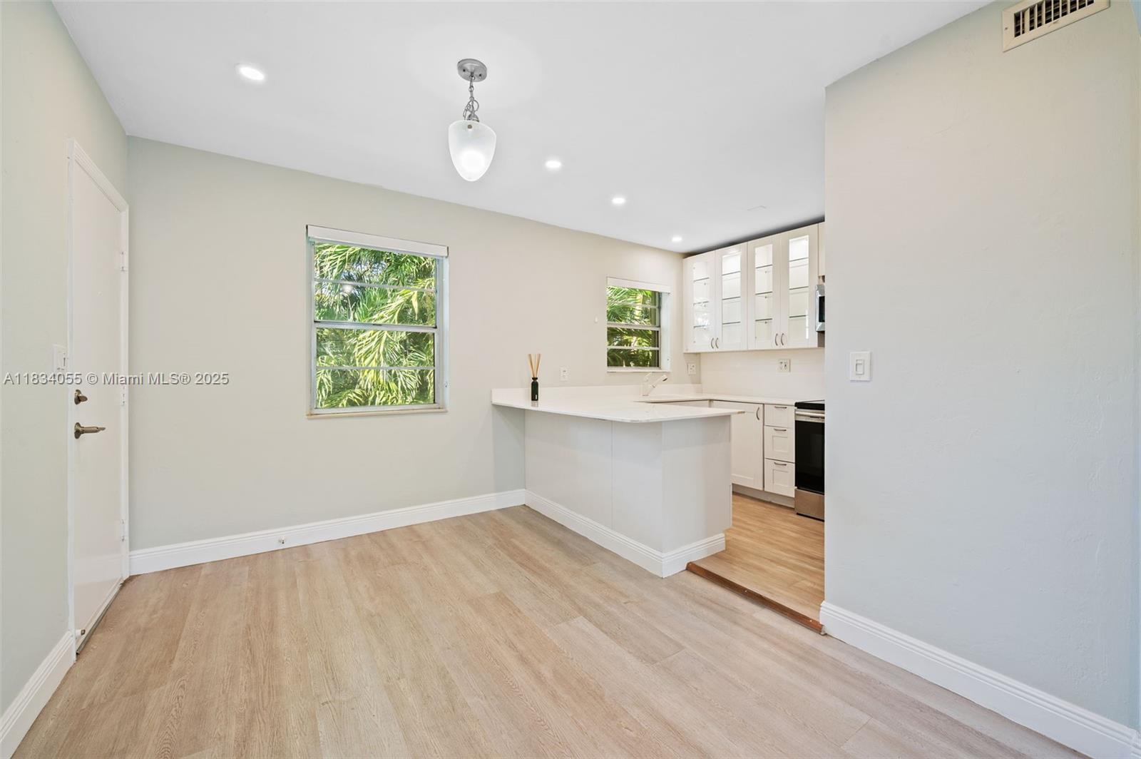 7865 SW 57th Ave #48D, South Miami FL 33143