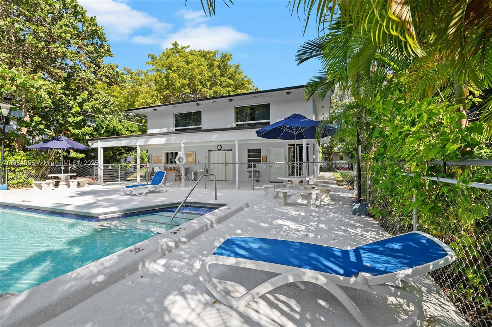 7865 SW 57th Ave #48D, South Miami FL 33143