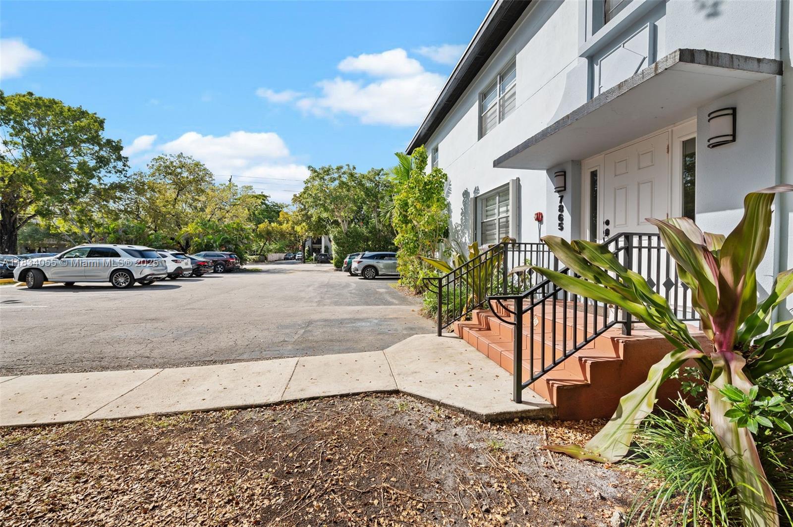 7865 SW 57th Ave #48D, South Miami FL 33143