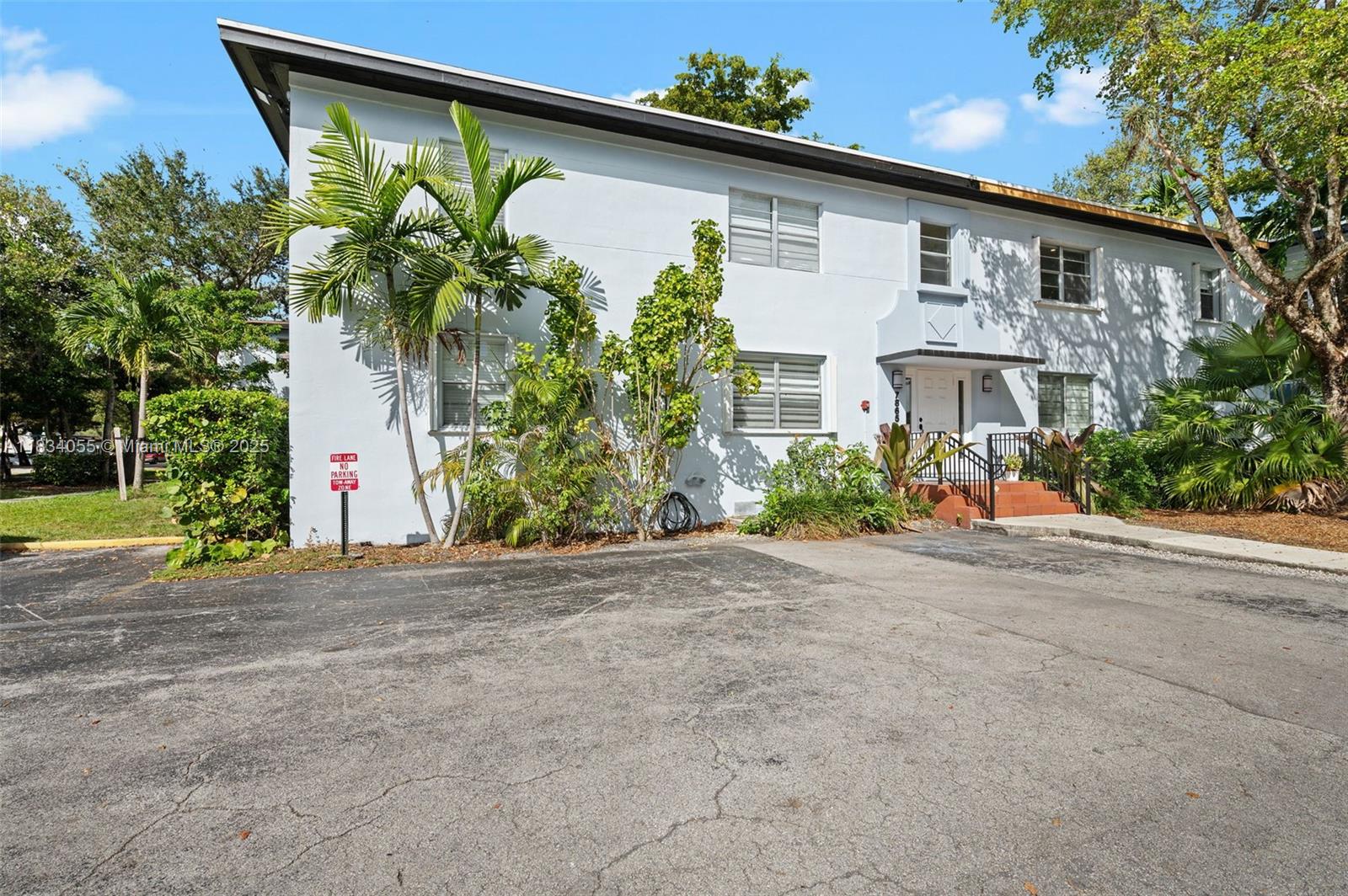 7865 SW 57th Ave #48D, South Miami FL 33143