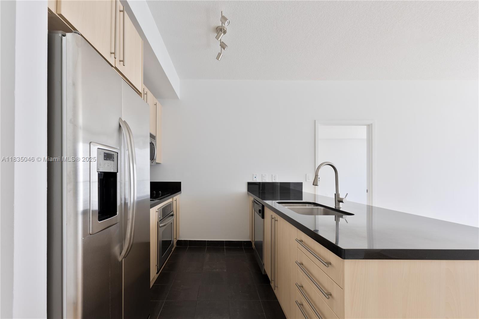 1111 SW 1st Ave #2822-N, Miami FL 33130