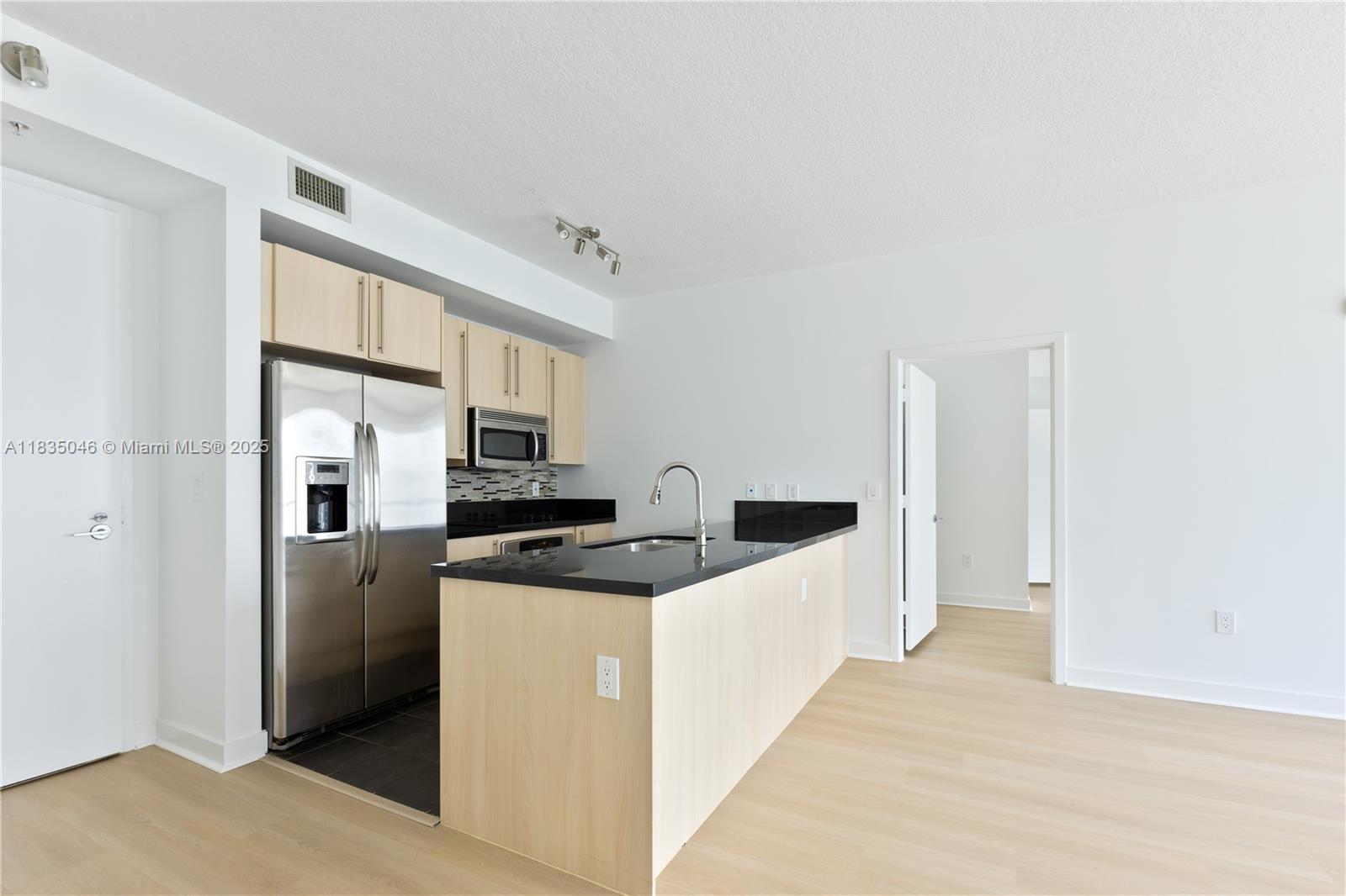 1111 SW 1st Ave #2822-N, Miami FL 33130