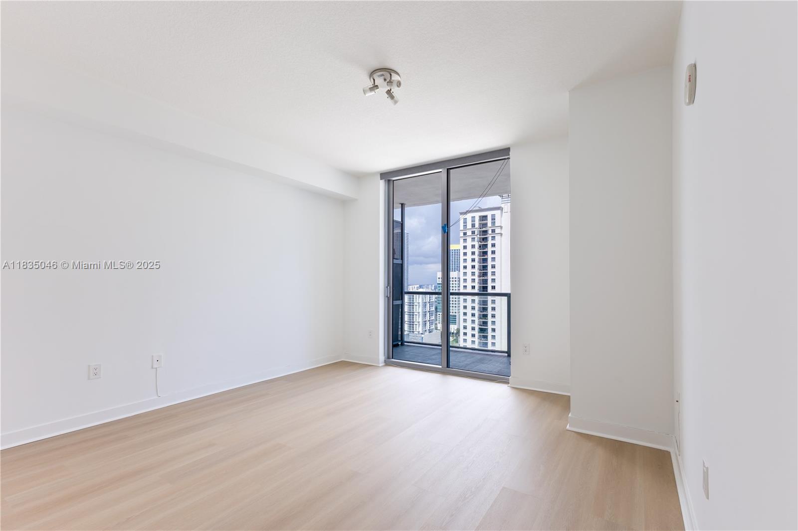 1111 SW 1st Ave #2822-N, Miami FL 33130