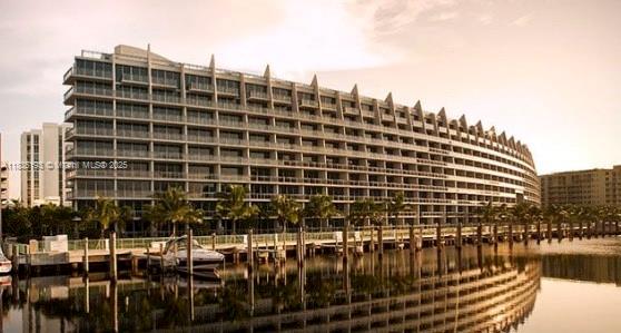 2950 NE 188th St #222, Aventura FL 33180