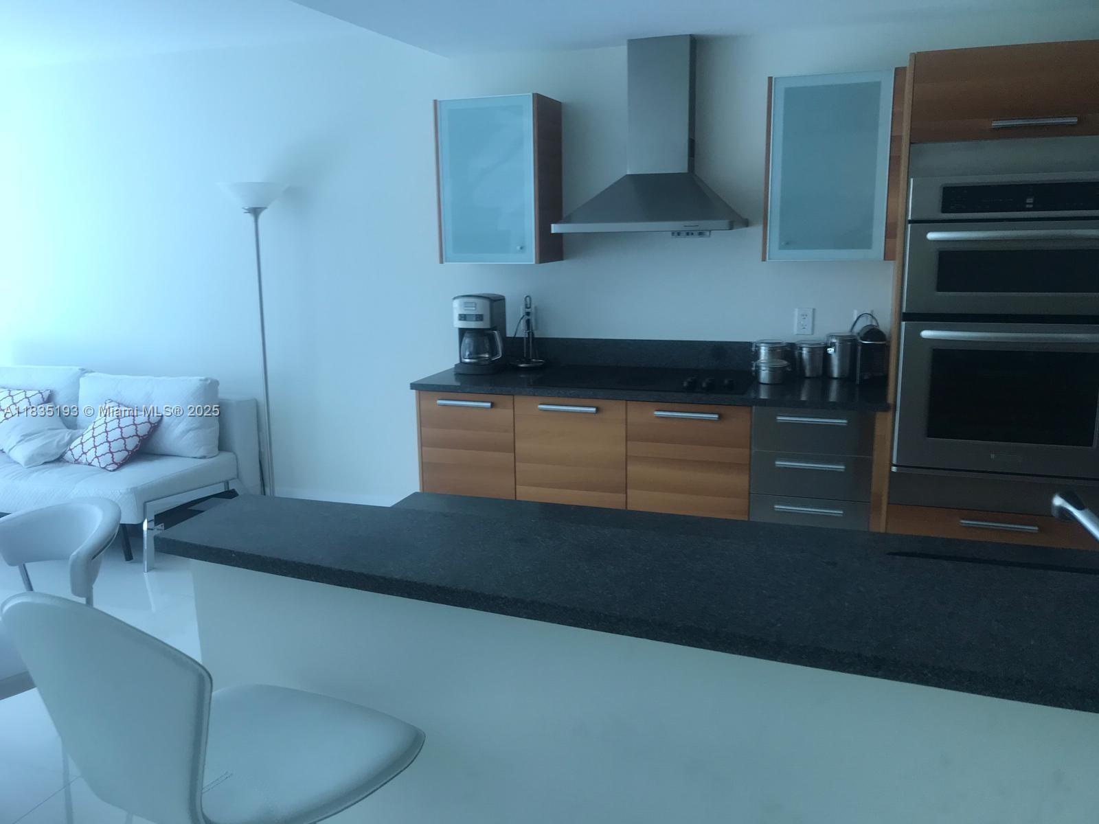 2950 NE 188th St #222, Aventura FL 33180