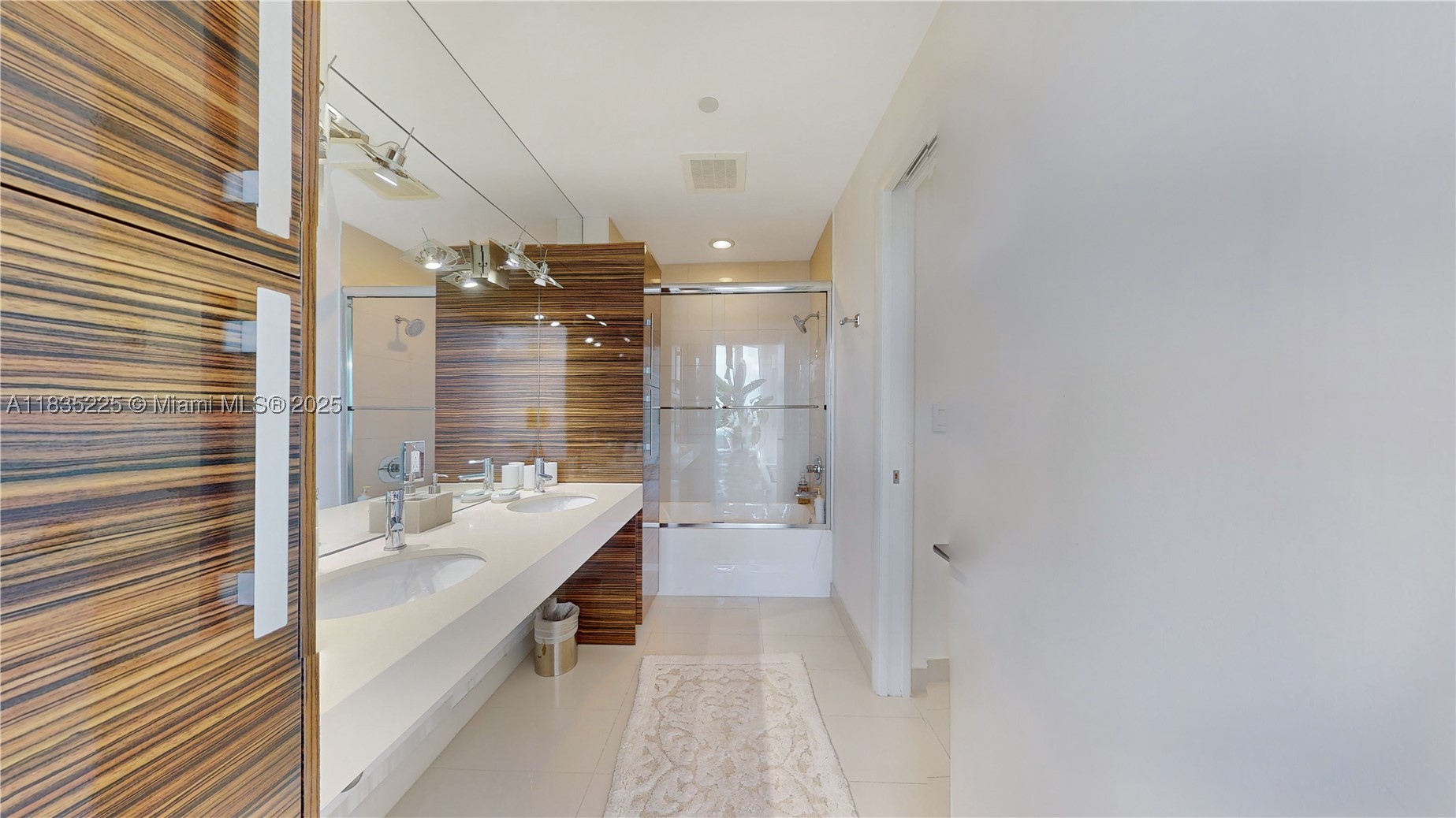 2020 N Bayshore Dr #2801, Miami FL 33137