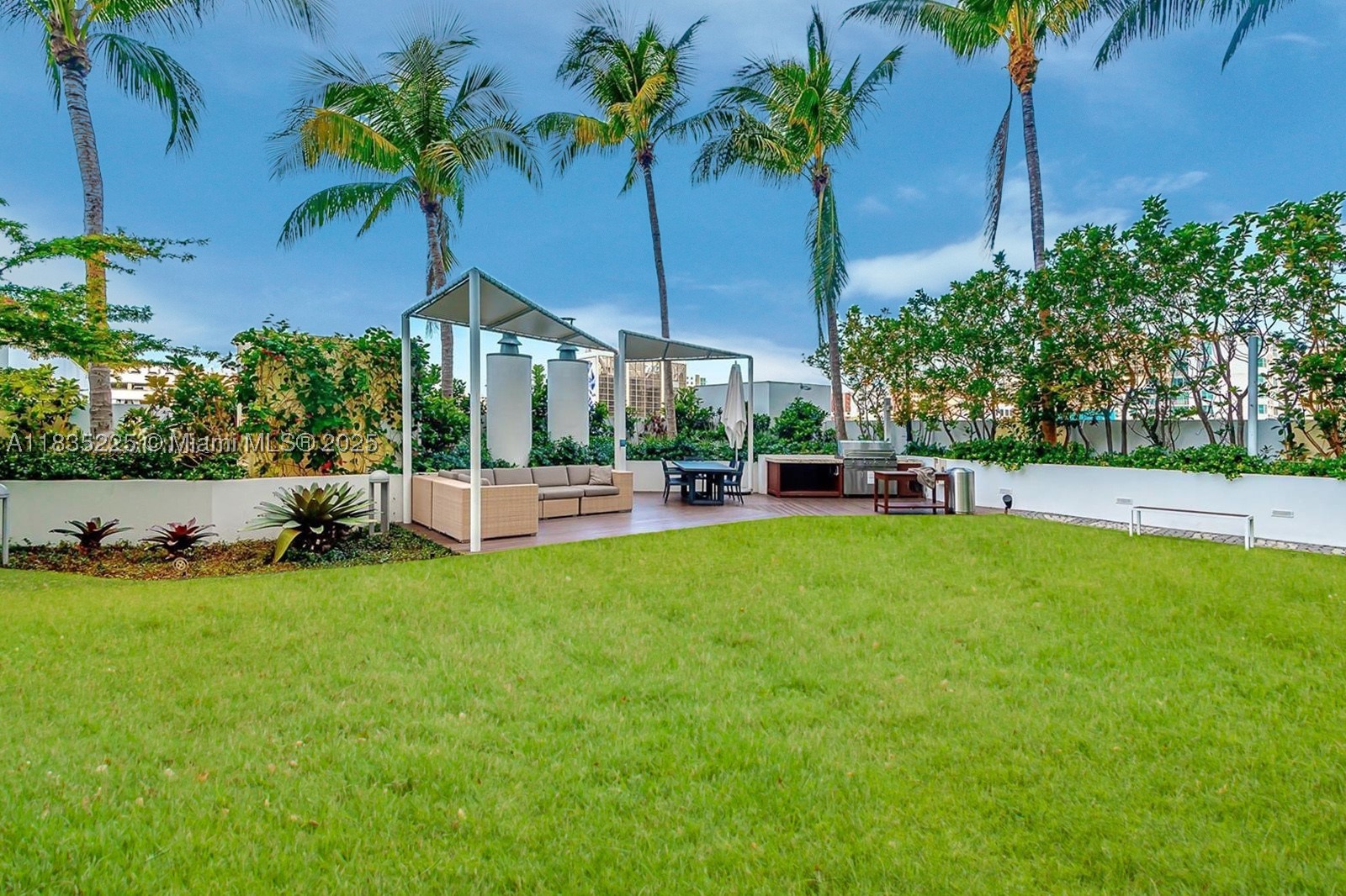 2020 N Bayshore Dr #2801, Miami FL 33137