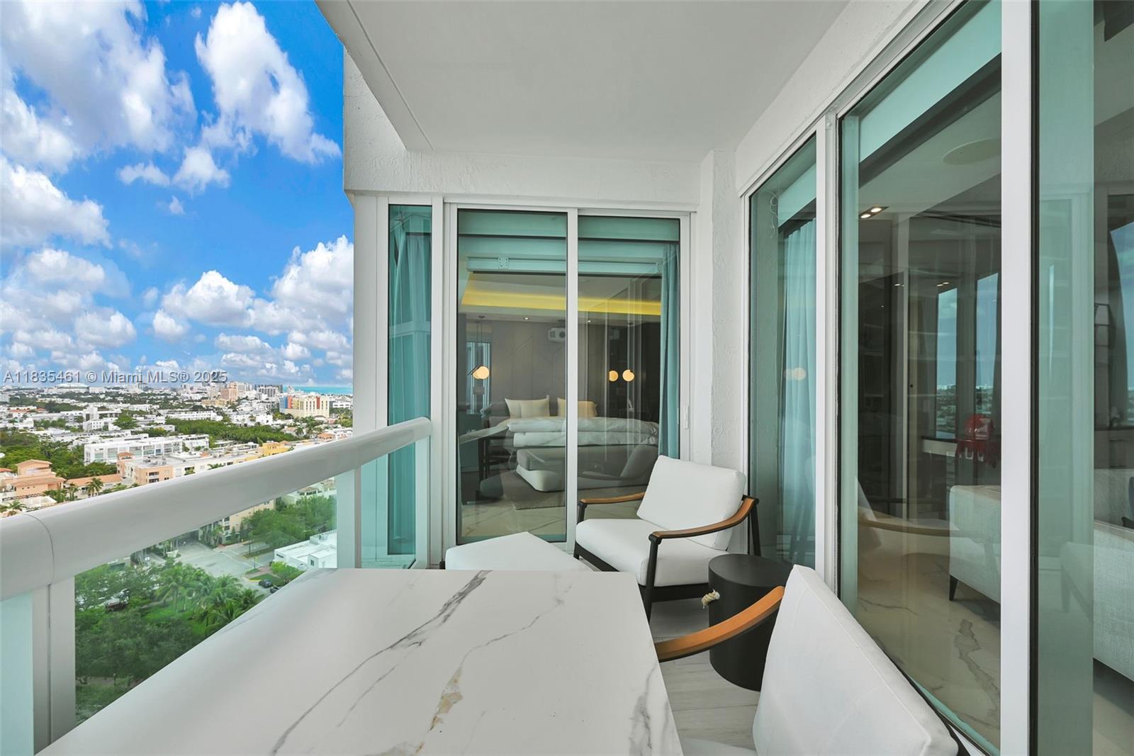 1000 S Pointe Dr #1706, Miami Beach FL 33139