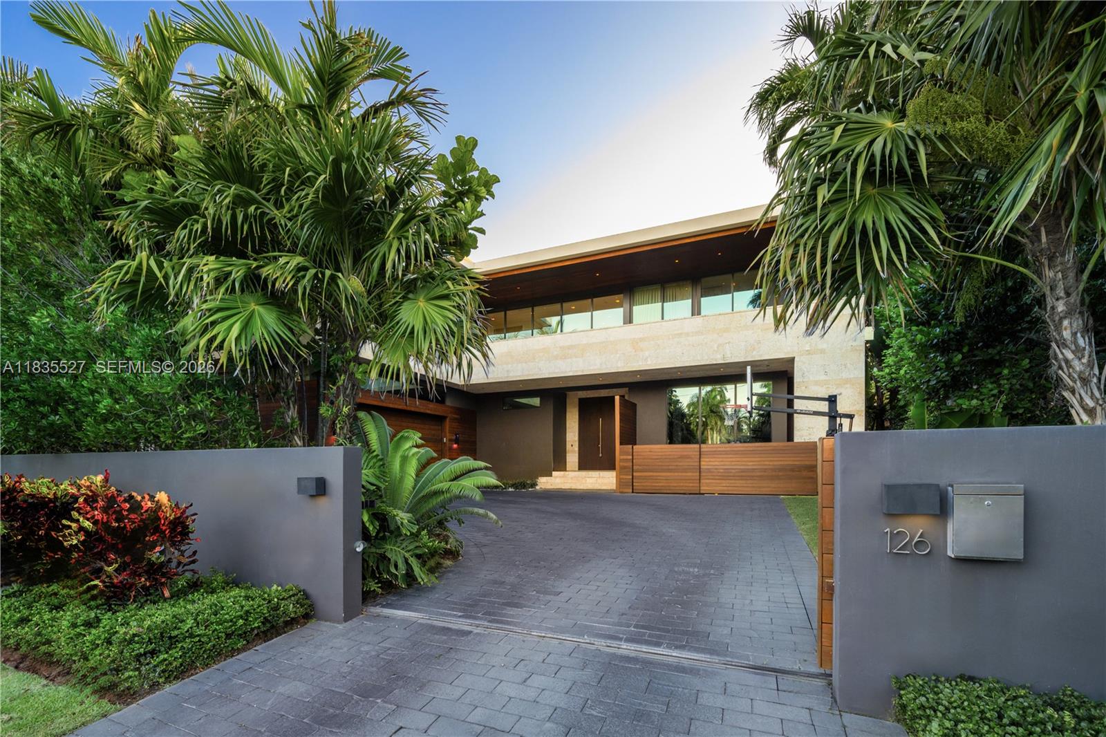 126 W San Marino Dr, Miami Beach FL 33139