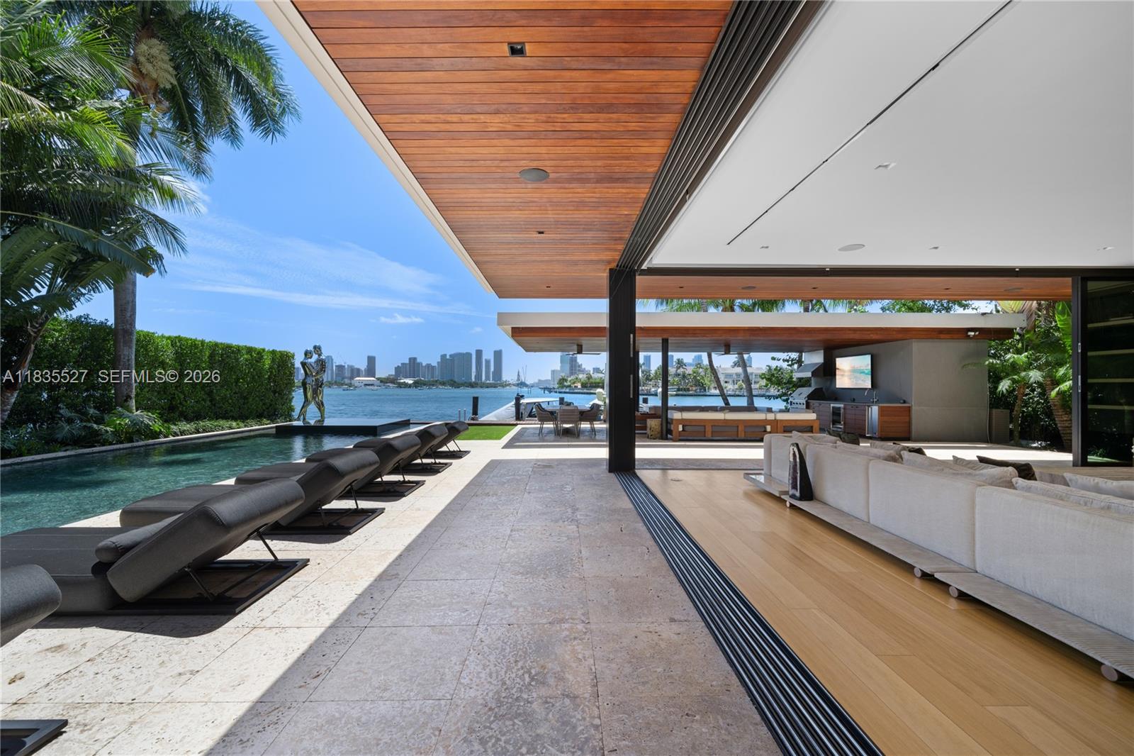 126 W San Marino Dr, Miami Beach FL 33139