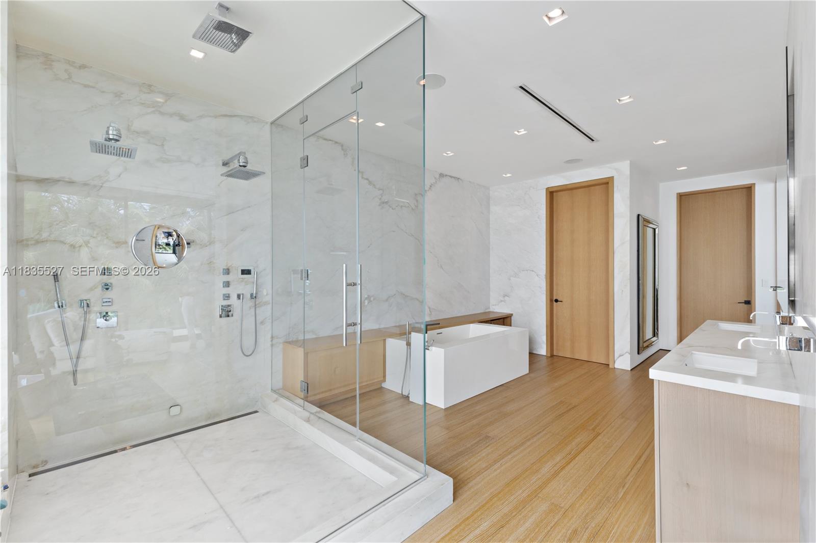 126 W San Marino Dr, Miami Beach FL 33139
