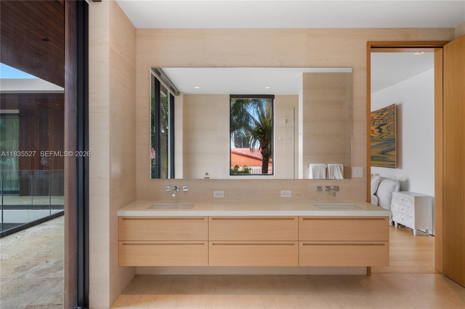 126 W San Marino Dr, Miami Beach FL 33139