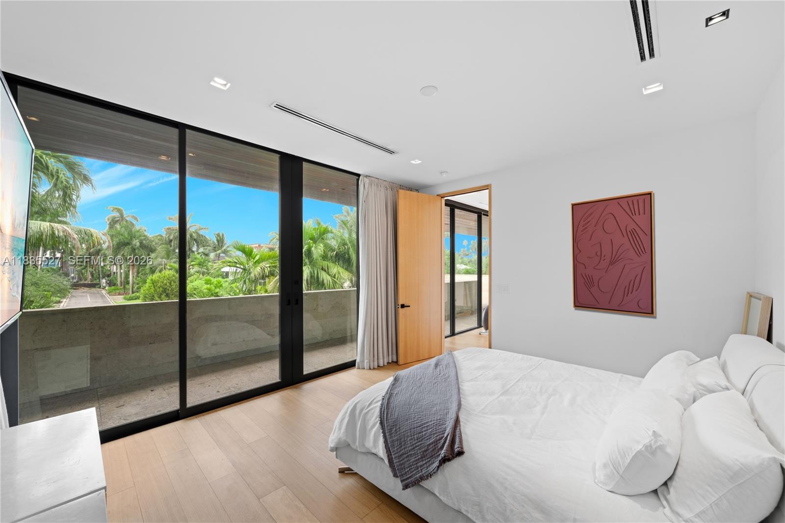 126 W San Marino Dr, Miami Beach FL 33139