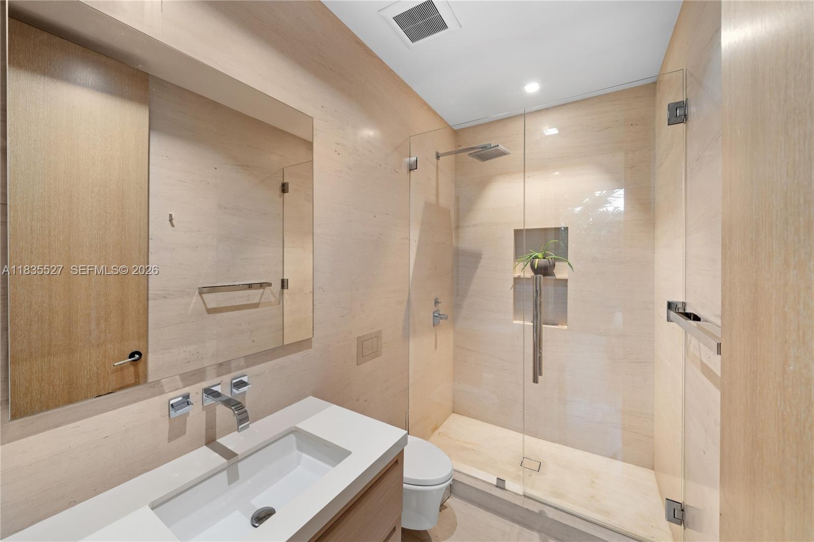 126 W San Marino Dr, Miami Beach FL 33139