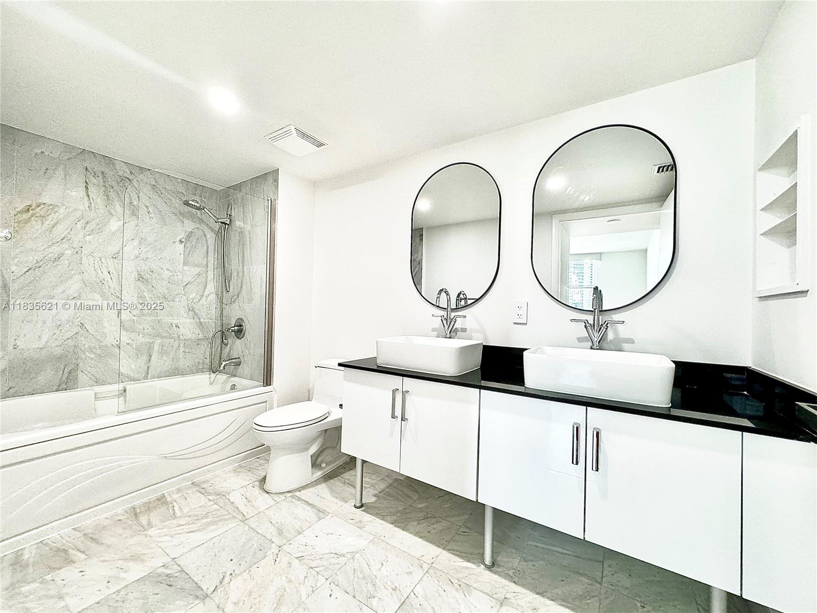 31 SE 5th St #1708, Miami FL 33131