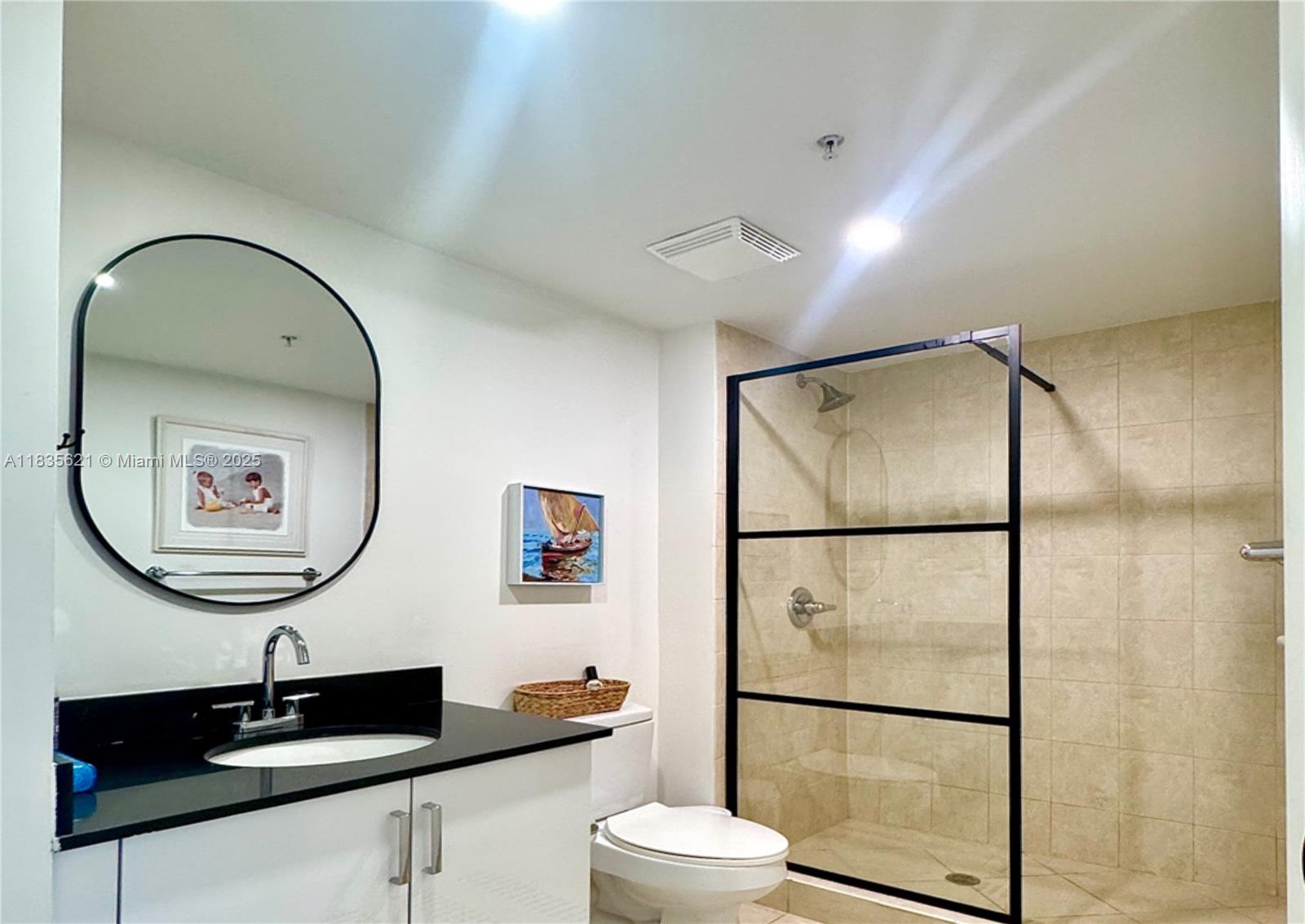 31 SE 5th St #1708, Miami FL 33131