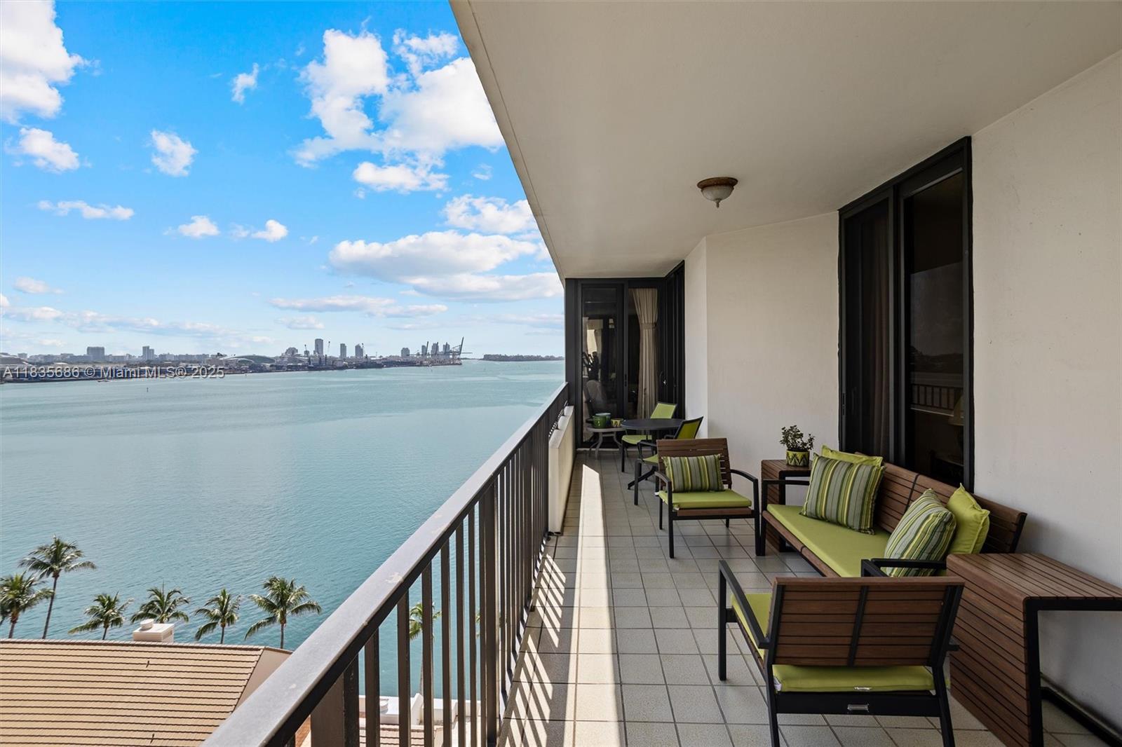 520 Brickell Key Dr #A1404, Miami FL 33131