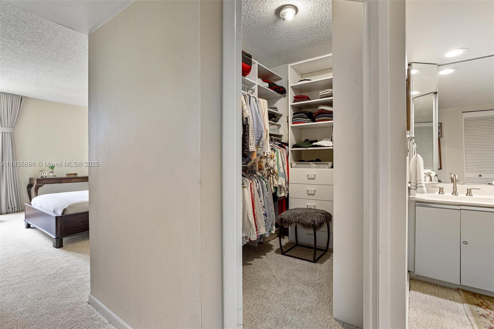 520 Brickell Key Dr #A1404, Miami FL 33131