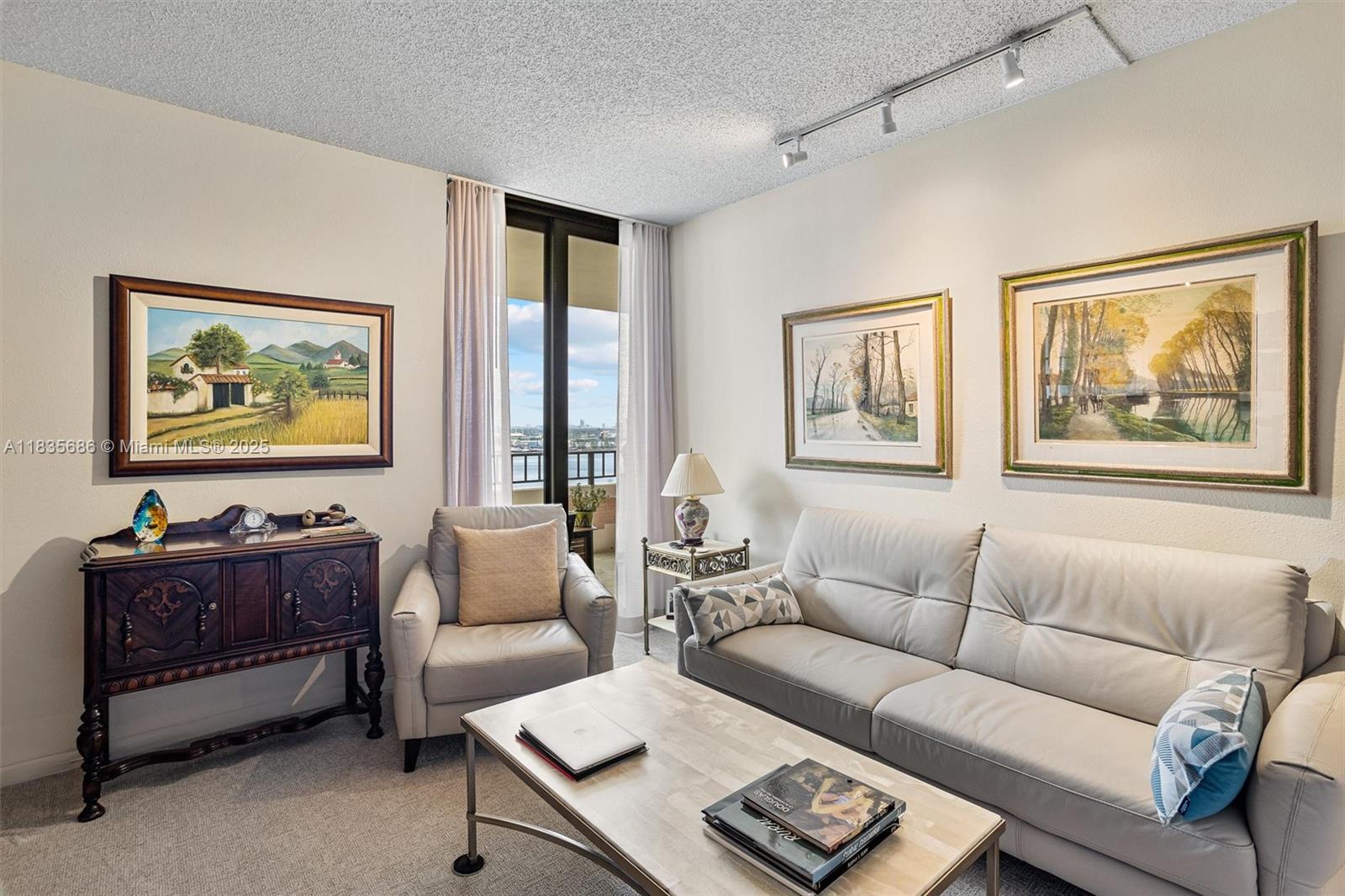 520 Brickell Key Dr #A1404, Miami FL 33131