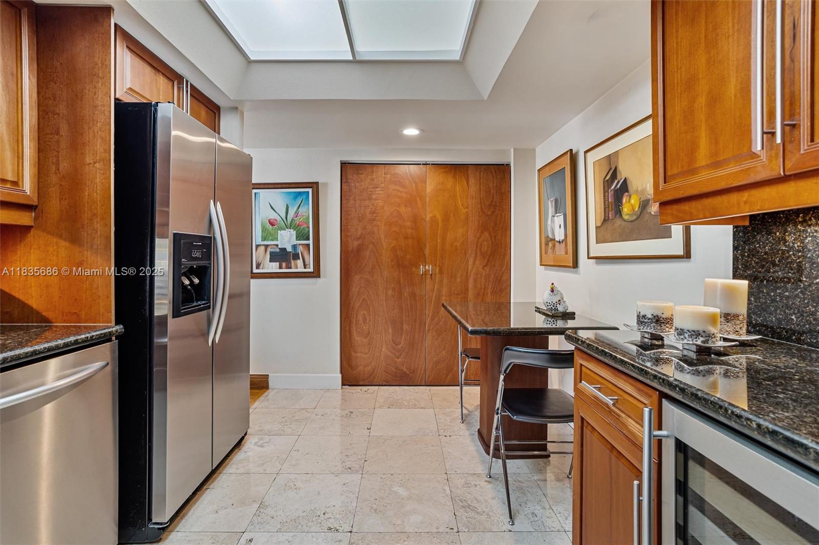 520 Brickell Key Dr #A1404, Miami FL 33131