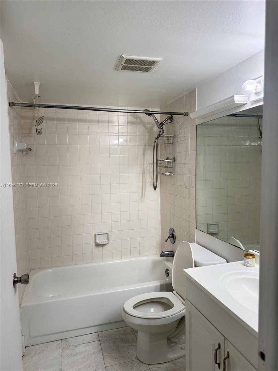 770 CLAUGHTON ISLAND DR #601, Miami FL 33131