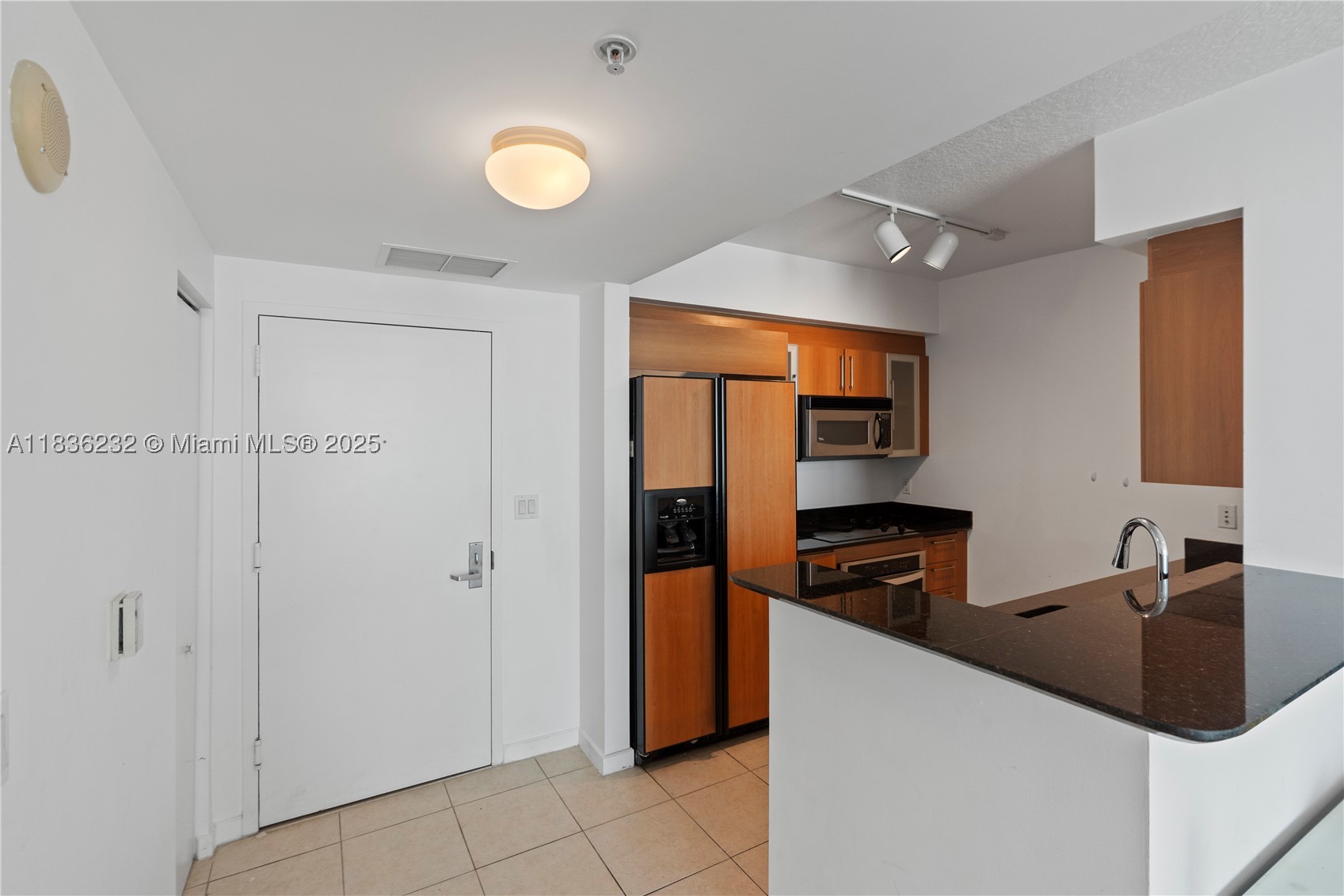 335 S Biscayne Blvd #3410, Miami FL 33131