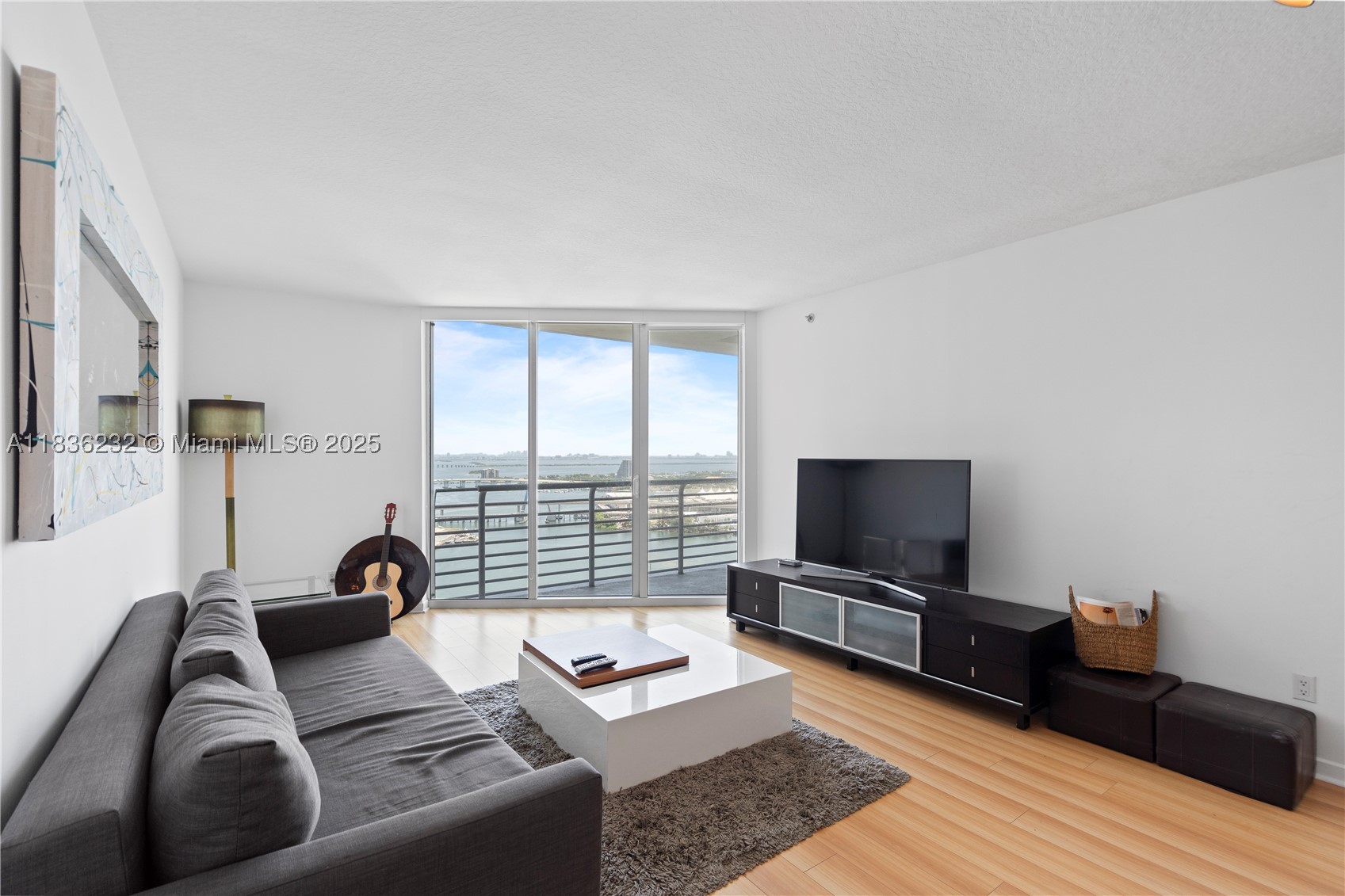335 S Biscayne Blvd #3410, Miami FL 33131