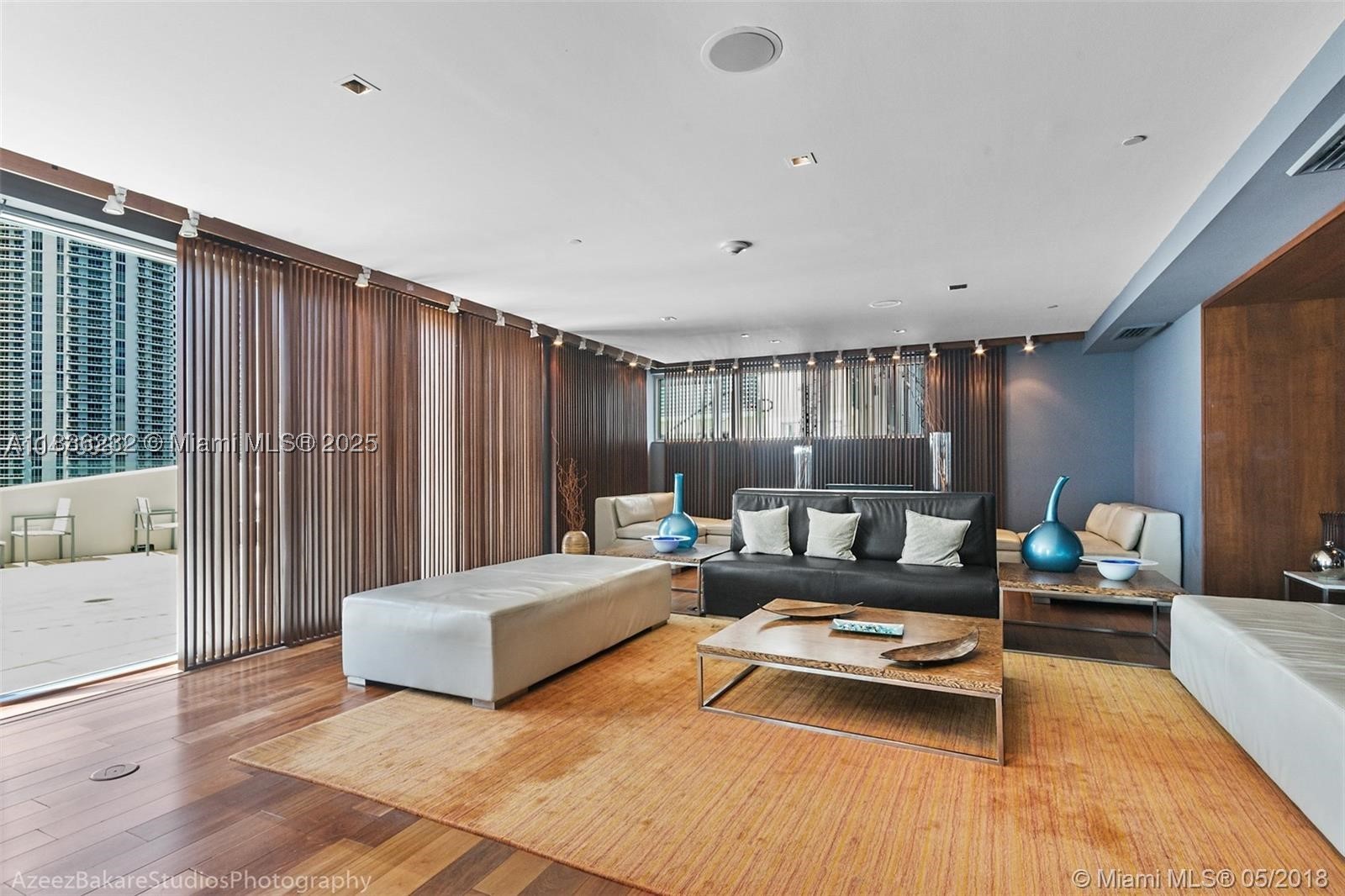 335 S Biscayne Blvd #3410, Miami FL 33131