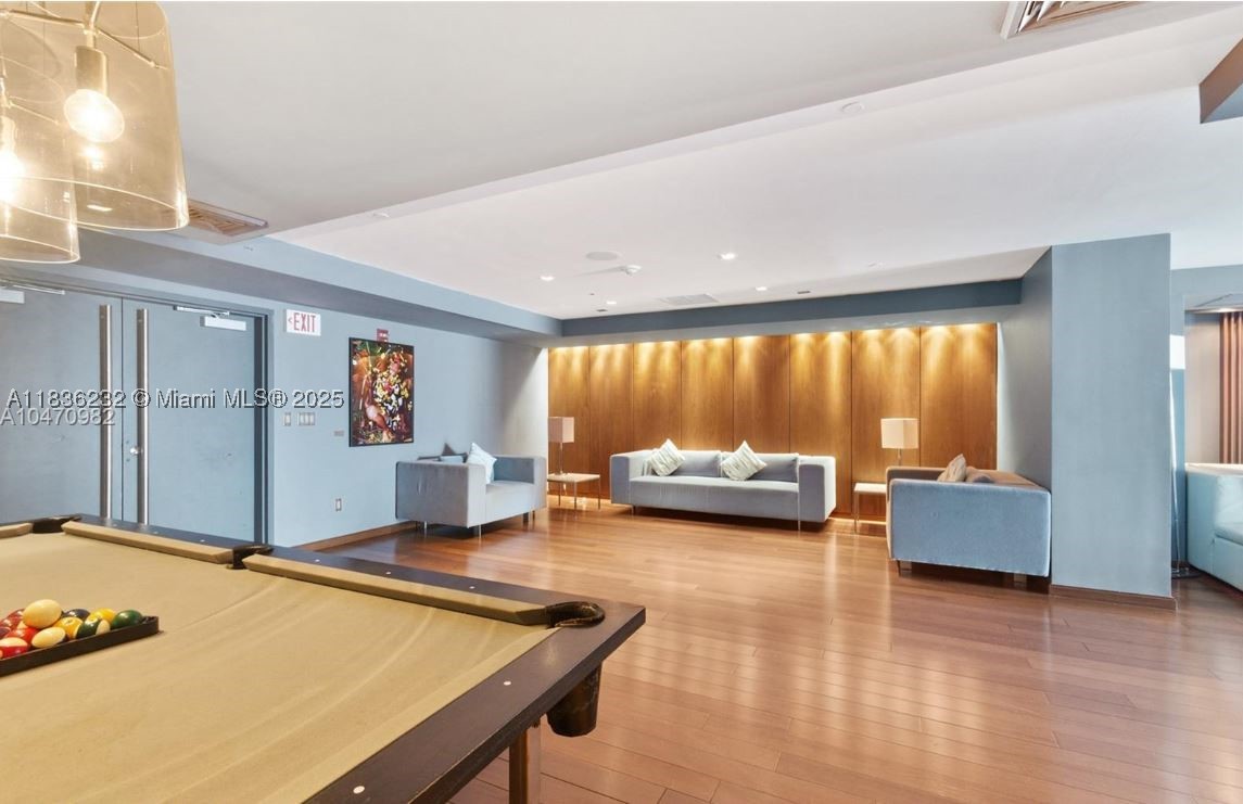 335 S Biscayne Blvd #3410, Miami FL 33131