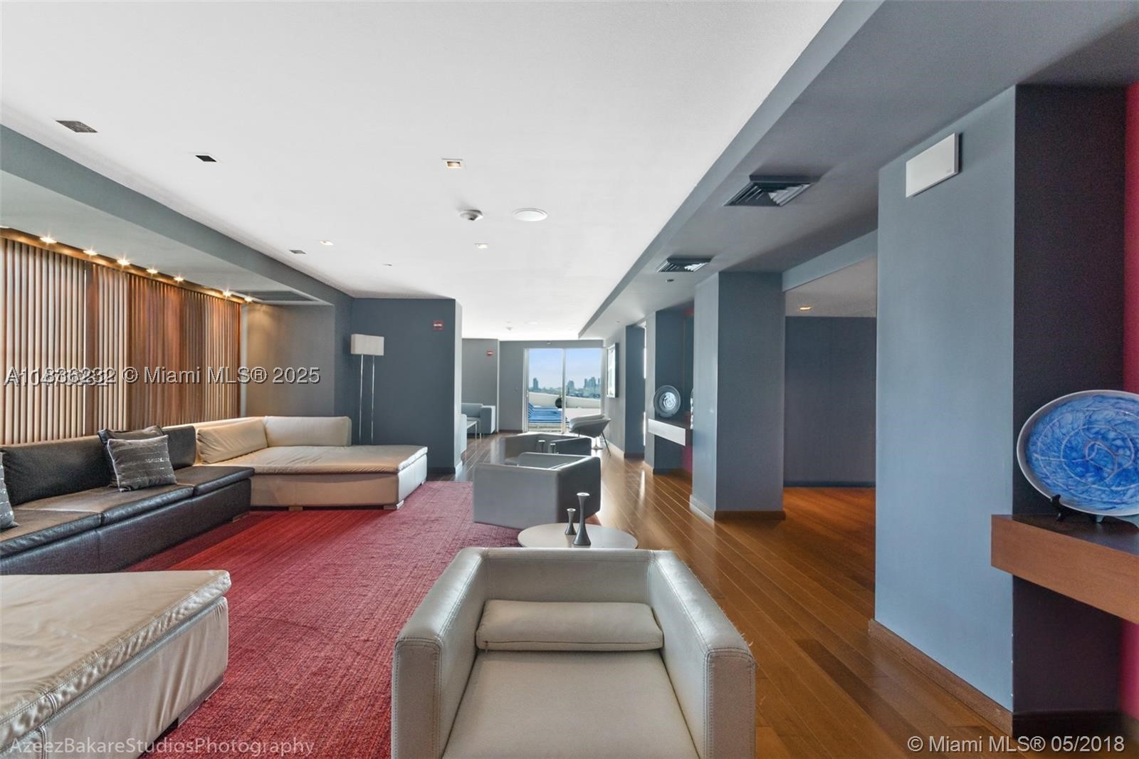 335 S Biscayne Blvd #3410, Miami FL 33131