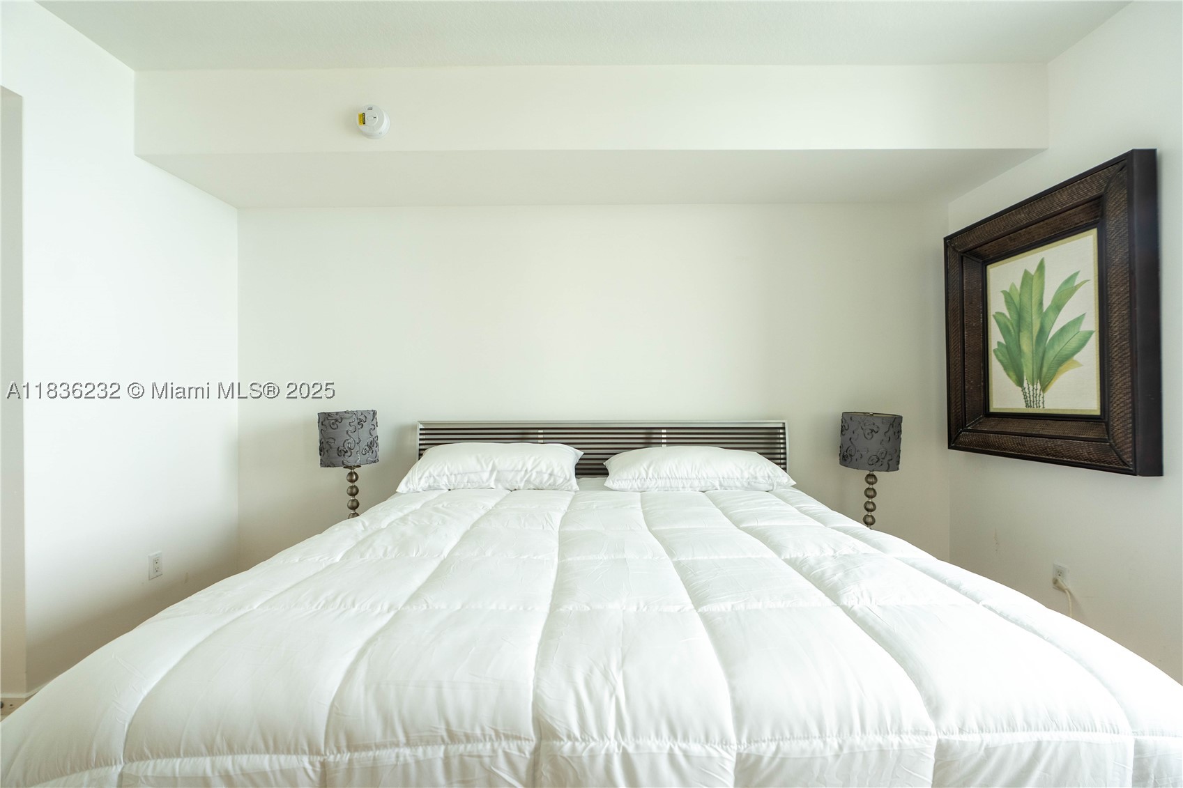 335 S Biscayne Blvd #3410, Miami FL 33131