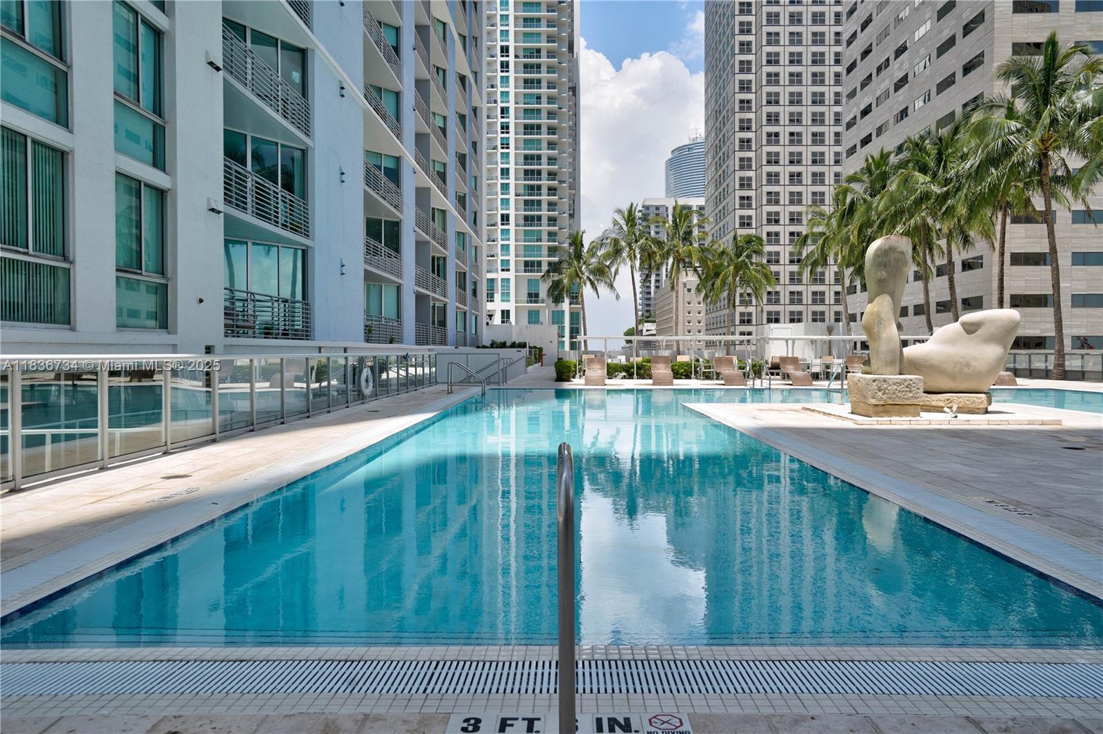 335 S Biscayne Blvd #3108, Miami FL 33131