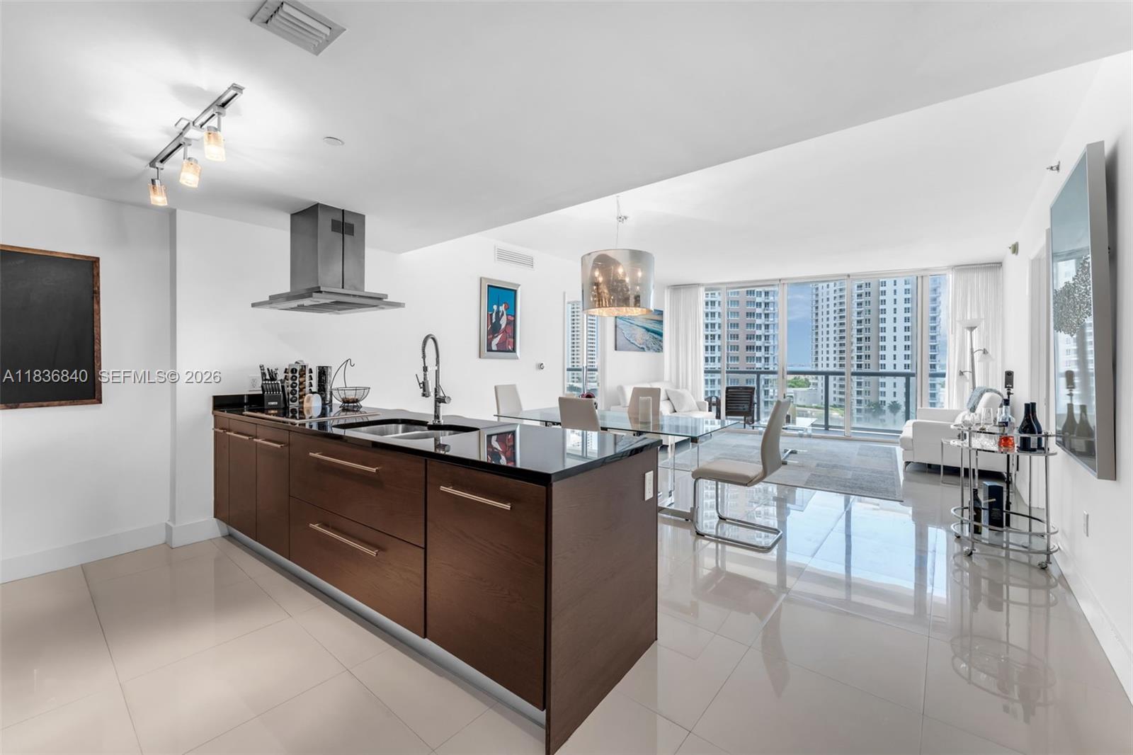 495 Brickell Ave #1022, Miami FL 33131