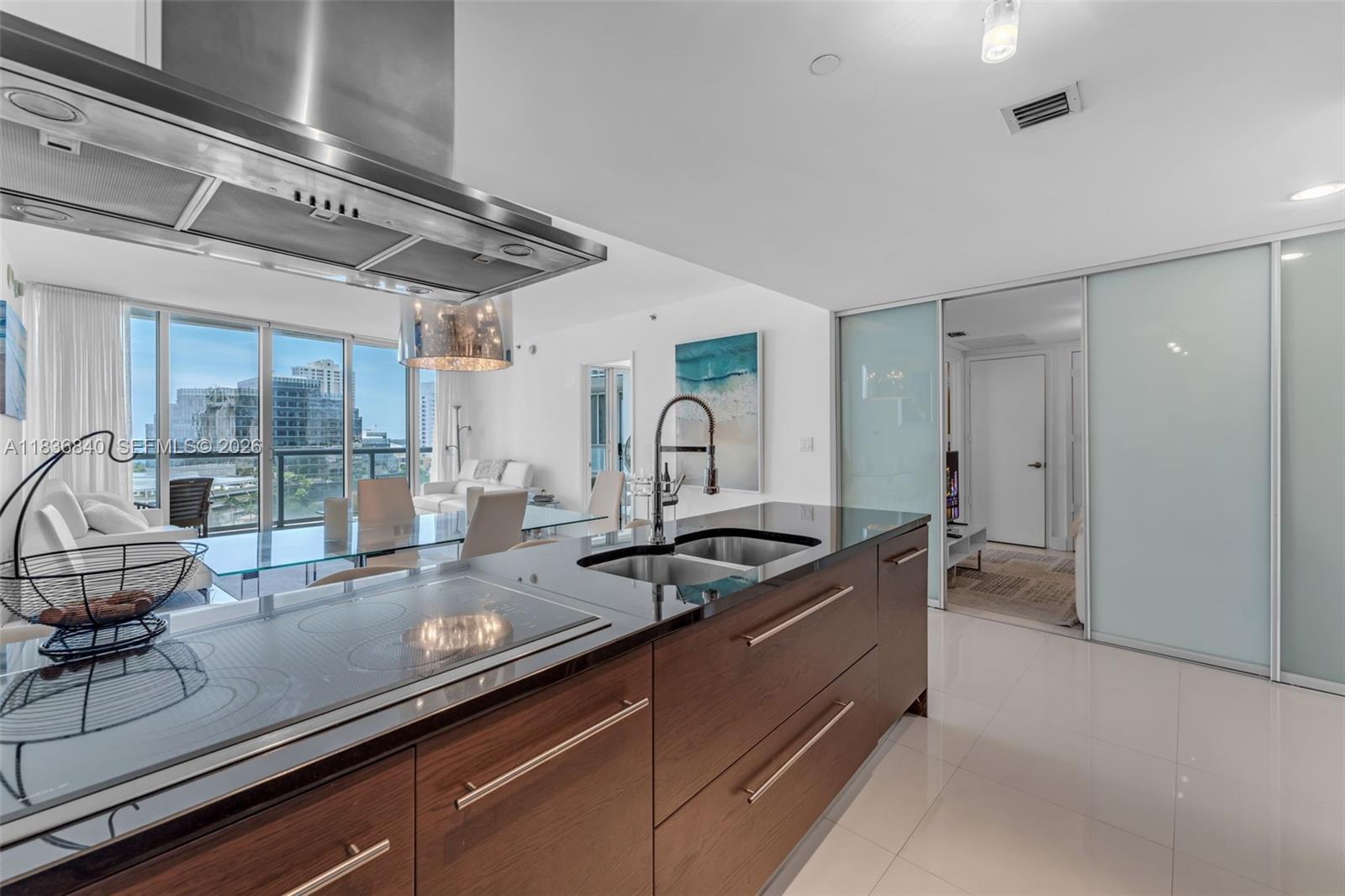 495 Brickell Ave #1022, Miami FL 33131